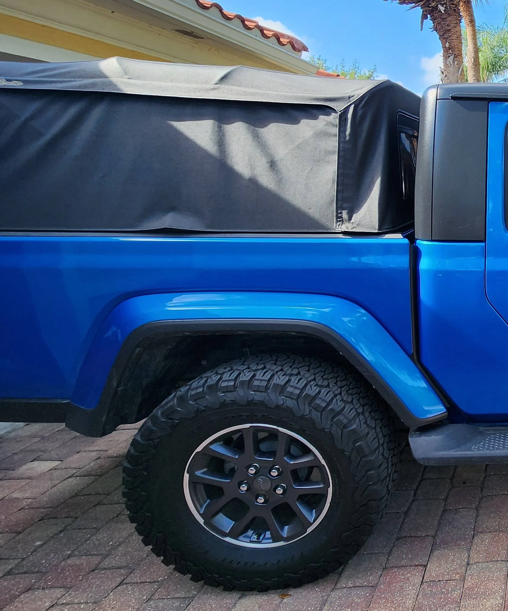 Jeep Gladiator Bestop supertop for sale $500 20230325_103643