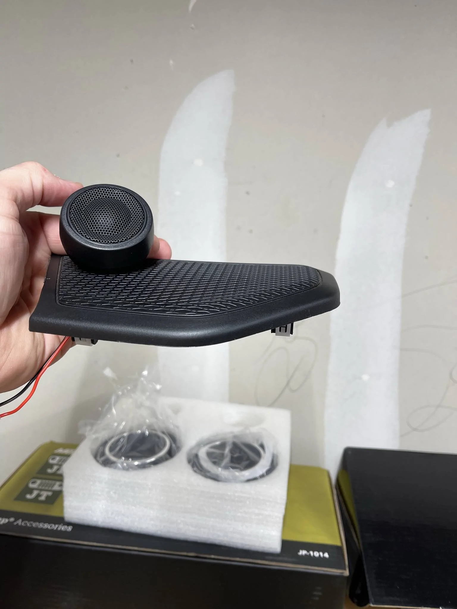 Jeep Gladiator Premium subwoofer upgrade. 38F6D59B-4B40-4212-A4FD-1C7748AFE745