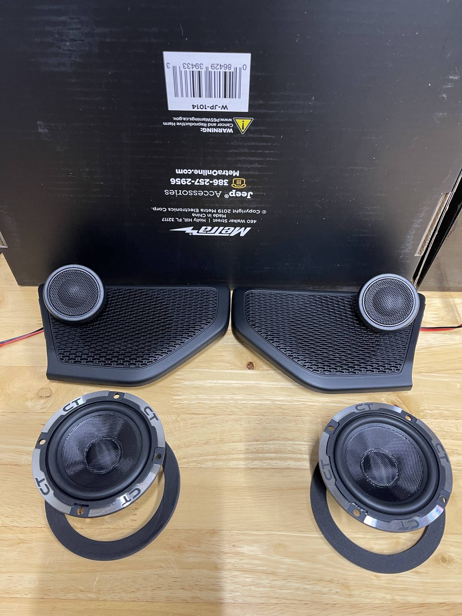 Jeep Gladiator Complete Focal Component Speaker Install with Custom Sub Box Behind Seat 8ED7C125-B941-49D5-B55B-20D9E80C9EC6