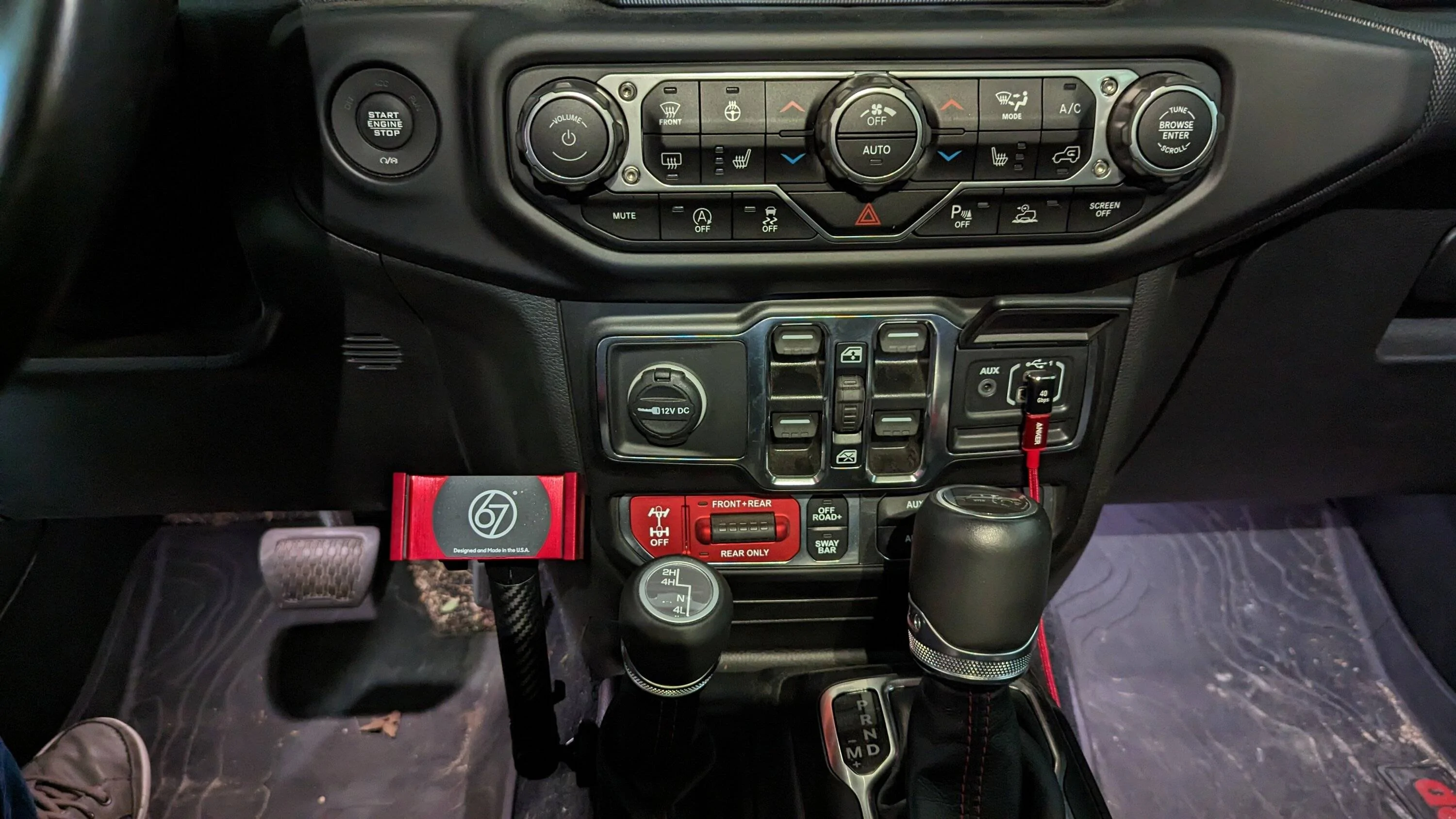 Jeep Gladiator Looking for a unicorn phone mount. Any suggestions? PXL_20230330_194421042