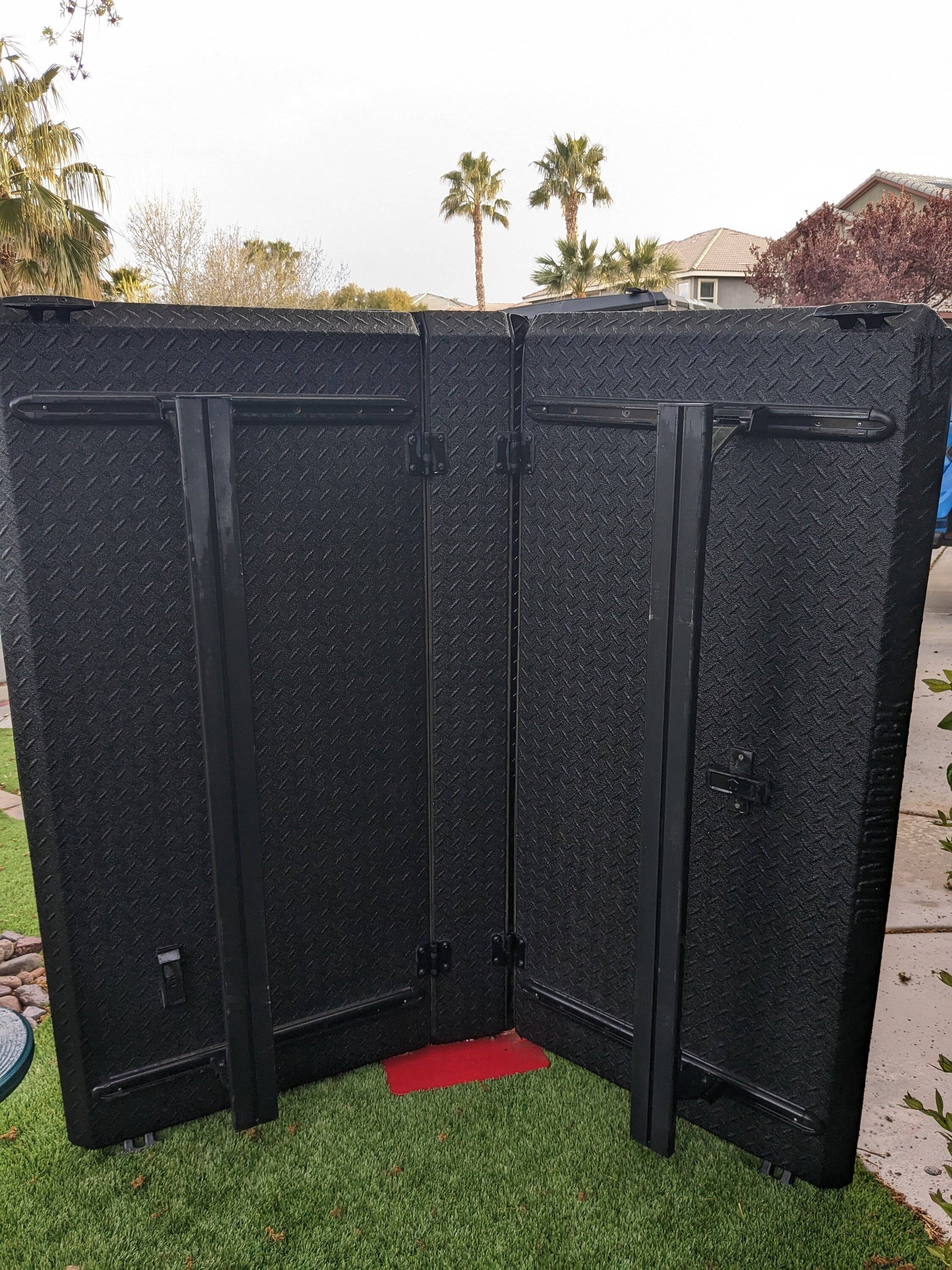 Jeep Gladiator Diamondback SE tonneau cover & frontrunner rack--- $1400 OBO PXL_20230331_012515422