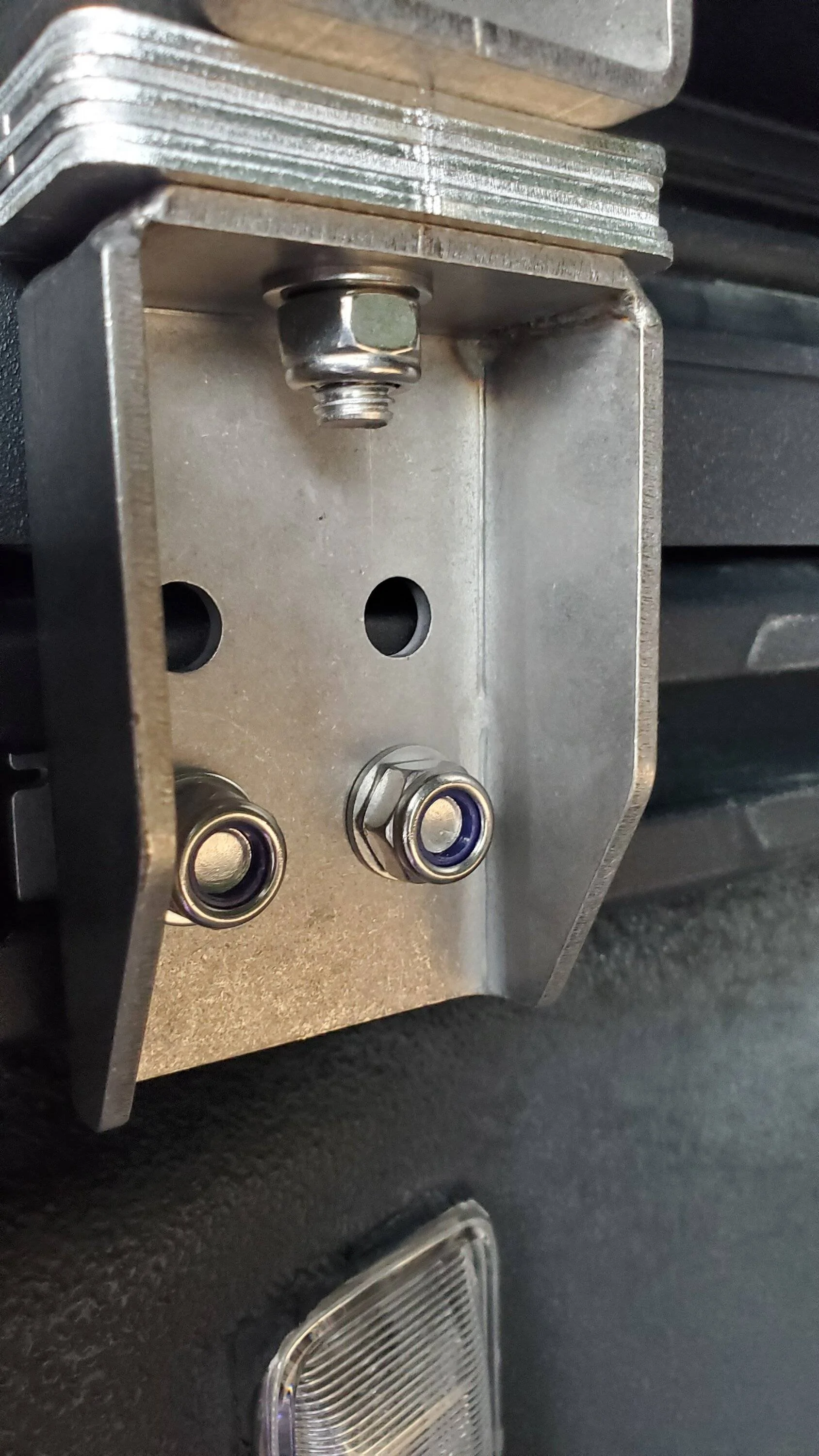 Short Mount Bolts.jpg
