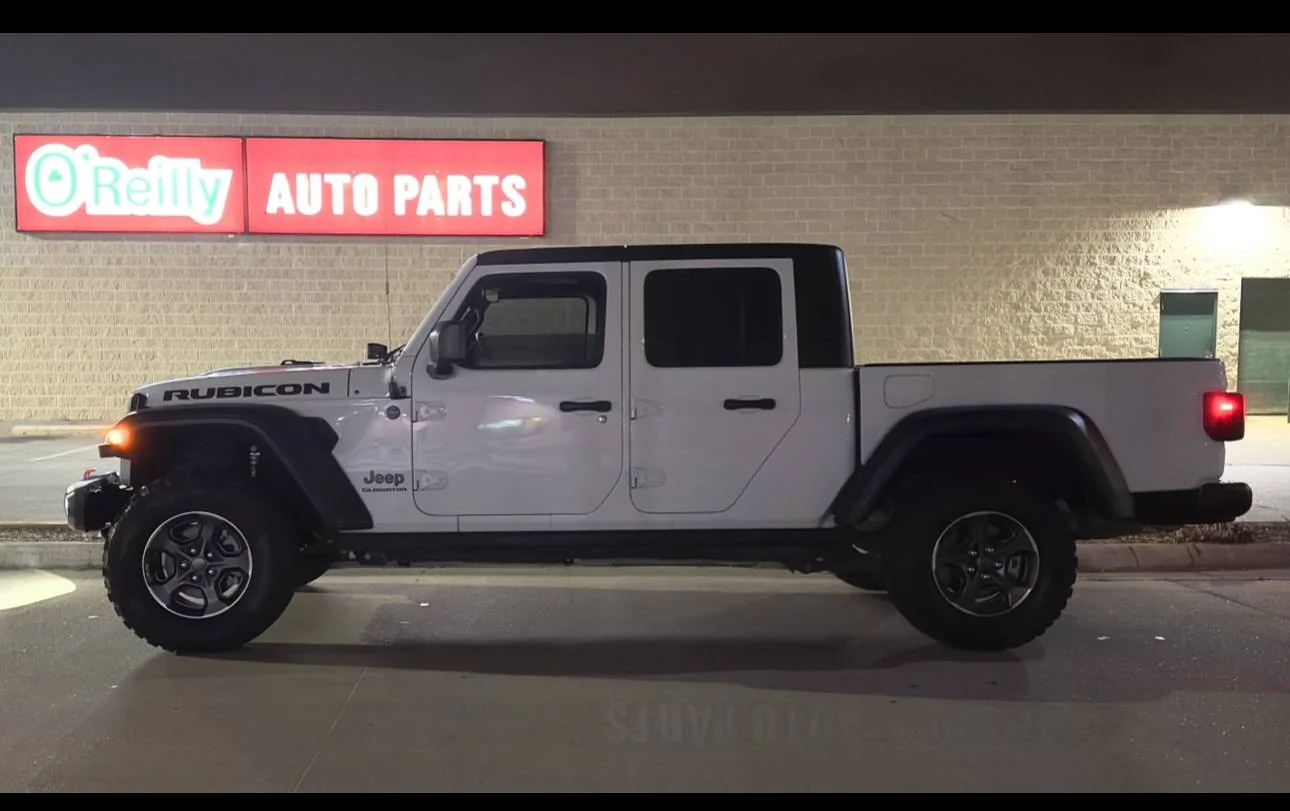 Jeep Gladiator Possible to be leveled and still not be level? IMG_2890