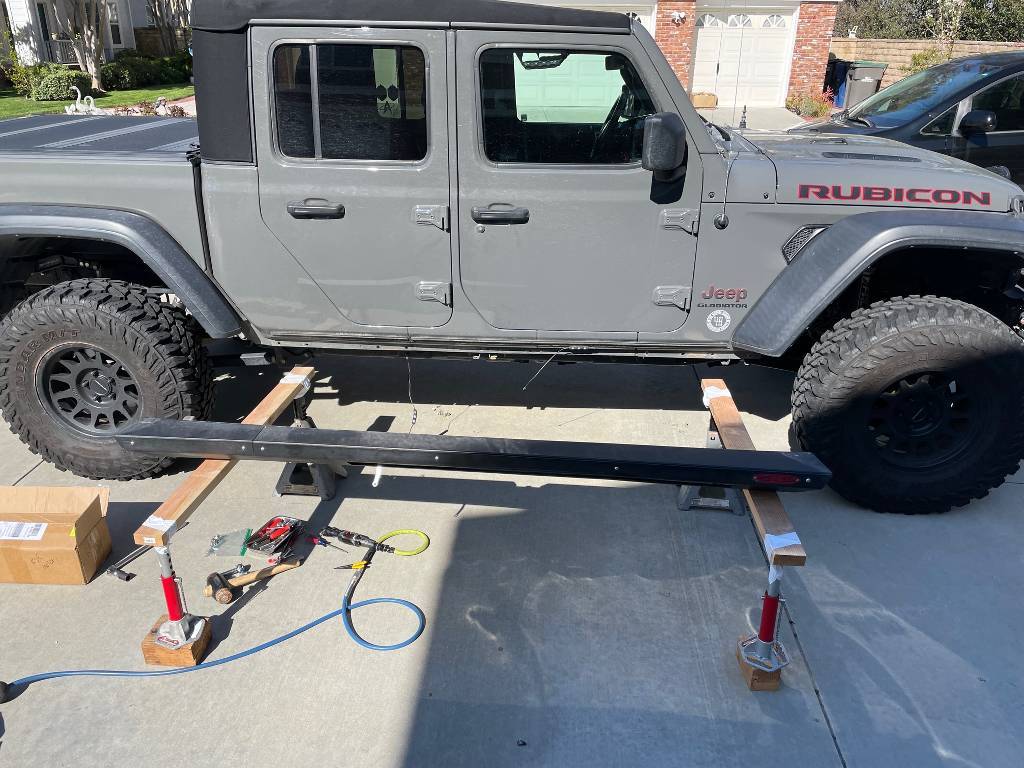 Jeep Gladiator ROCK SLIDE ENGINEERING 3RD GEN STEP SLIDER KIT or other alternatives. mNrBr