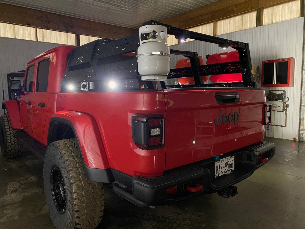 Jeep Gladiator Just ordered - 22" KBVOODOO VRS Rack! (New full length tonneau compatible rack) IMG_5917