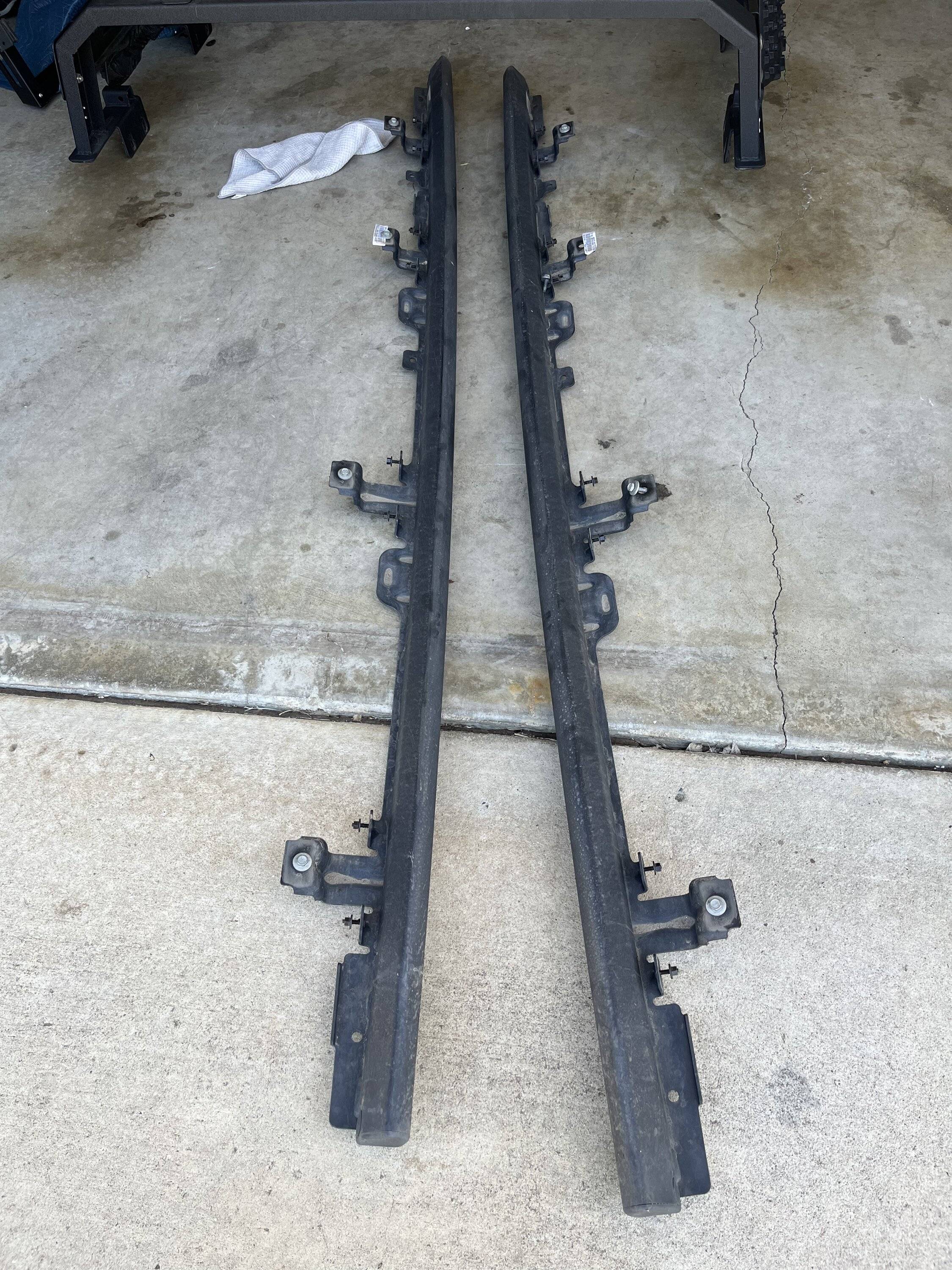 Jeep Gladiator Fishbone bedrack $650 D7ED3BCA-1300-4FB3-BFB1-516E25C24457