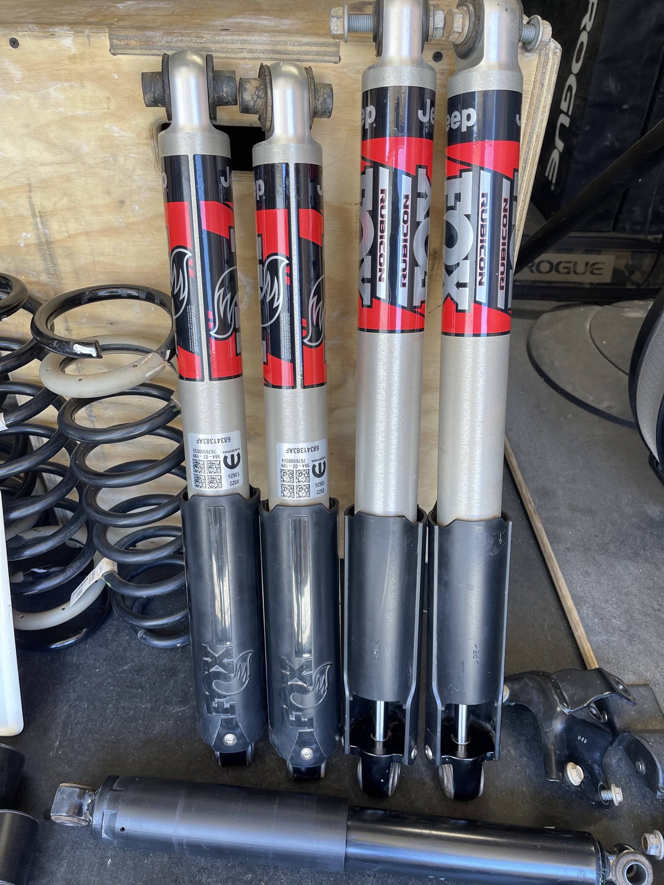 Jeep Gladiator 2022 JTR Suspension Kit F52AF19C-1EBD-44E8-B2B7-3FD09F484005