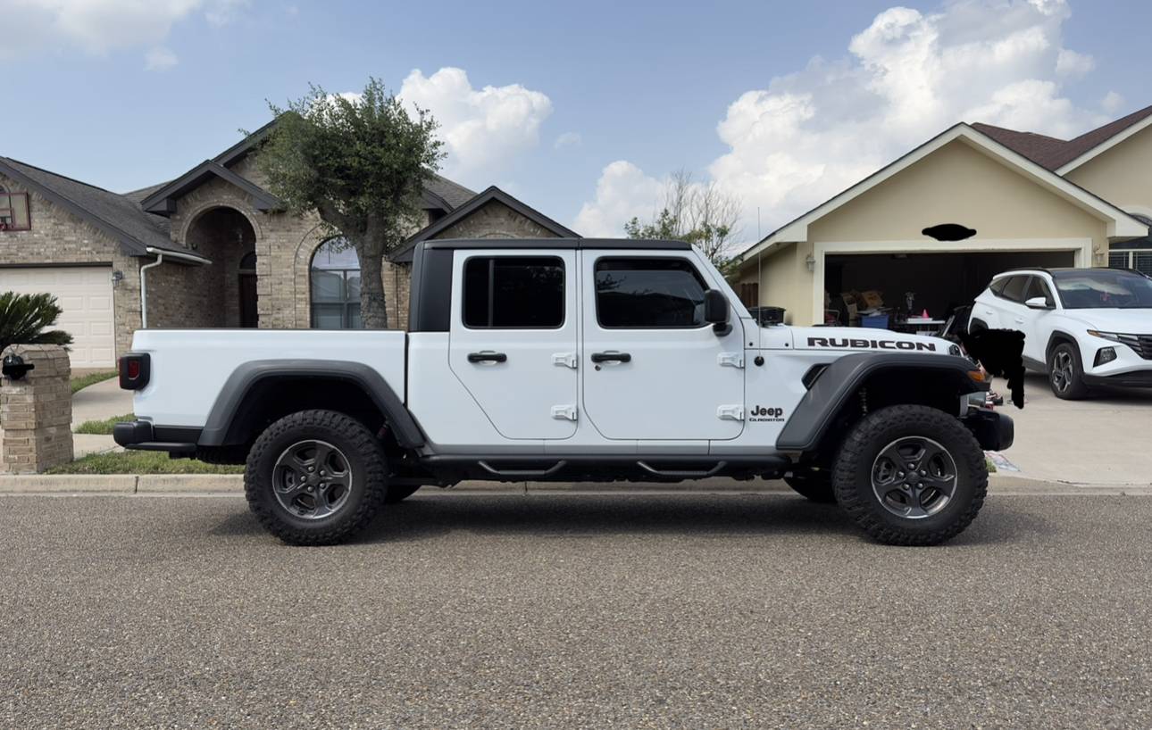 Jeep Gladiator Possible to be leveled and still not be level? IMG_2921