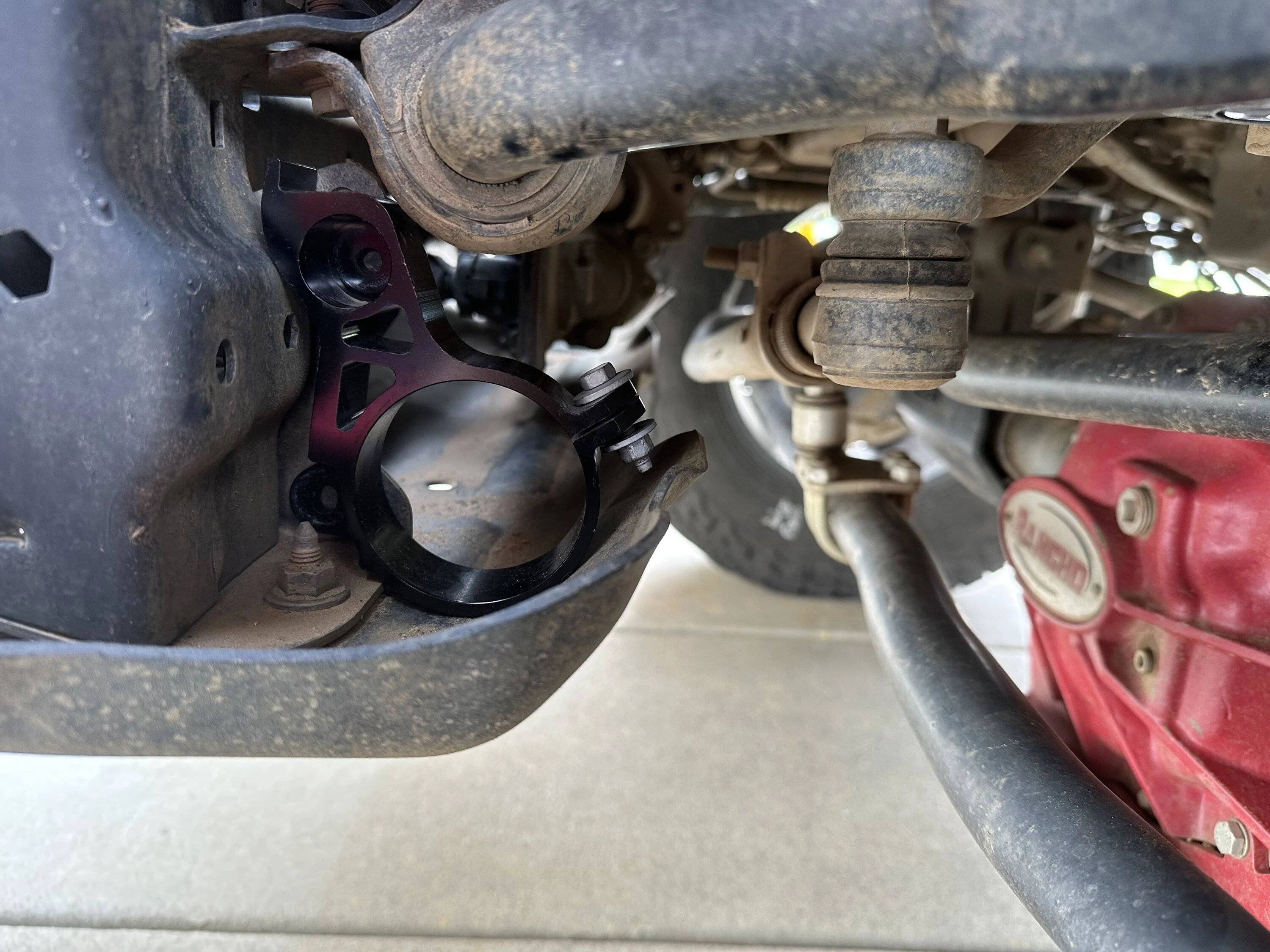 Jeep Gladiator Non Mojave with Movave Front shock reservoir mounts and Fox 2.5 Elite Shocks? IMG_2251