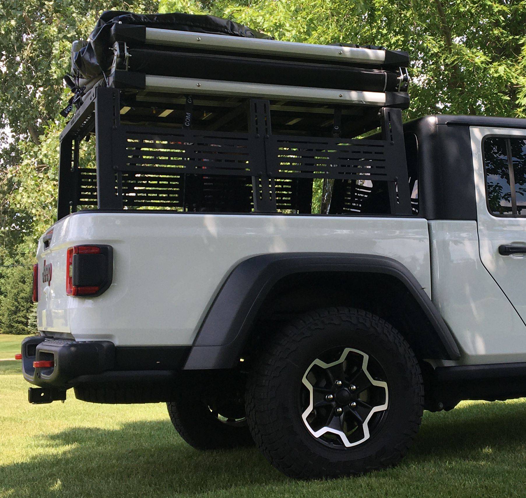 Jeep Gladiator Rebel Off Road Full Size XPLOR Rack 4