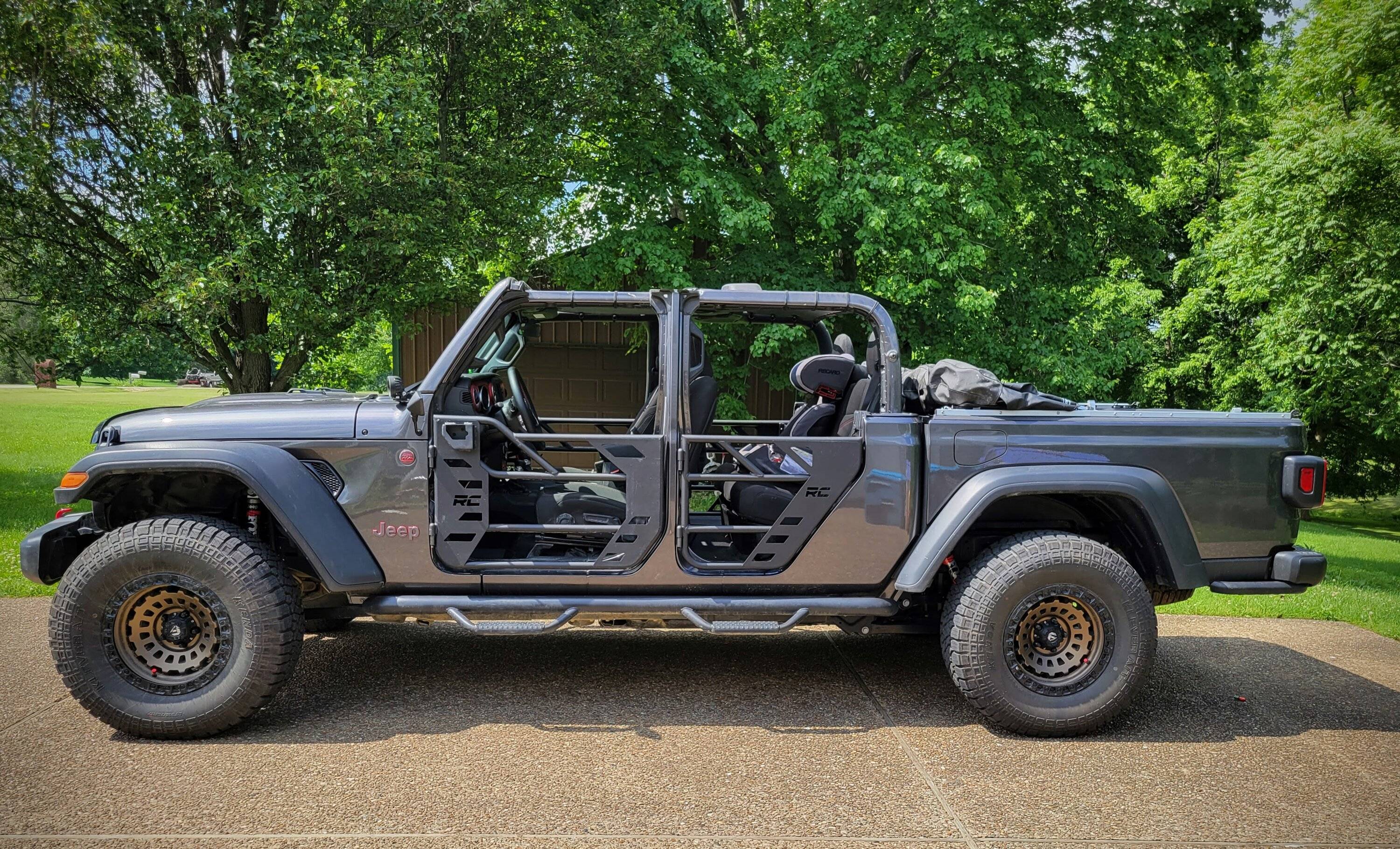 Jeep Gladiator Show Me Your Topless Pics image
