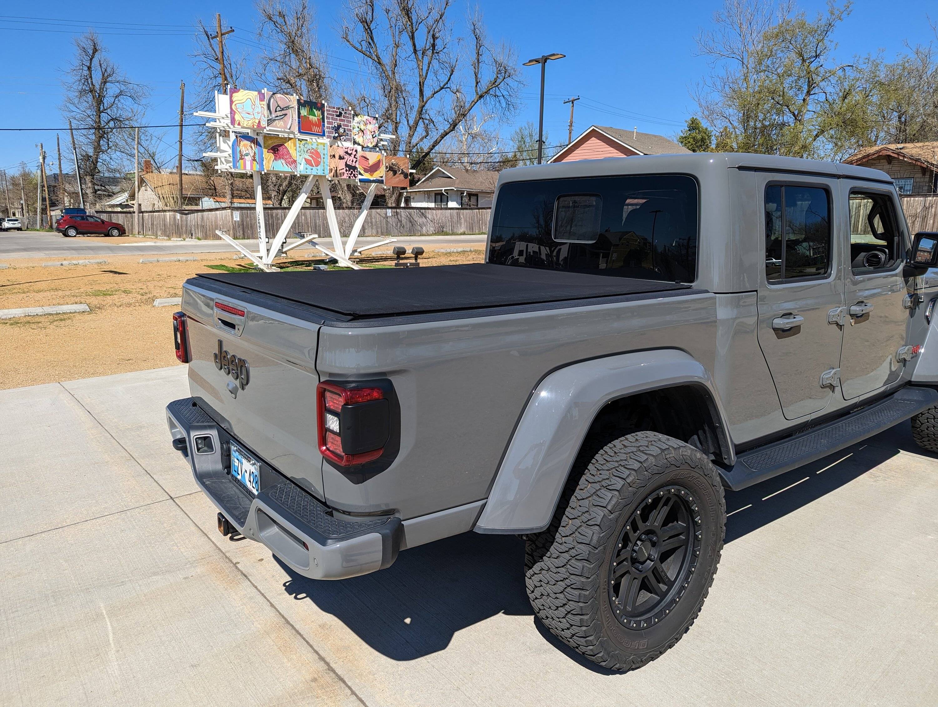 Jeep Gladiator Truxedo Sentry CT Tonneau Cover for Sale - Oklahoma City PXL_20230403_204451912