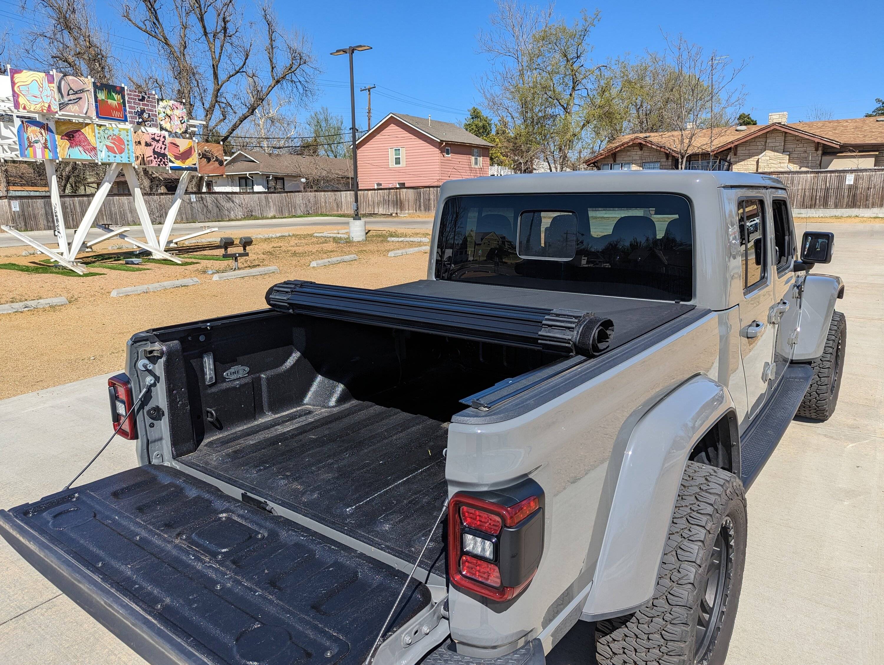 Jeep Gladiator Truxedo Sentry CT Tonneau Cover for Sale - Oklahoma City PXL_20230403_204541459