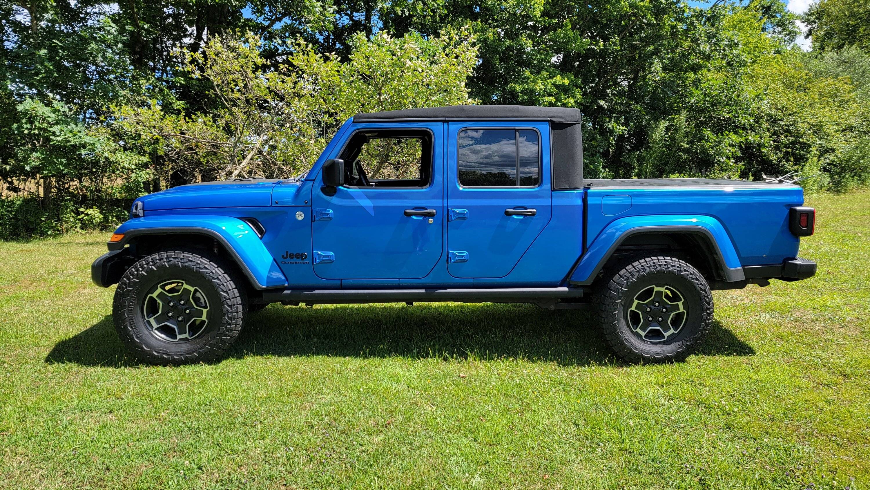 Jeep Gladiator For sale premium twill soft top 20220730_143101