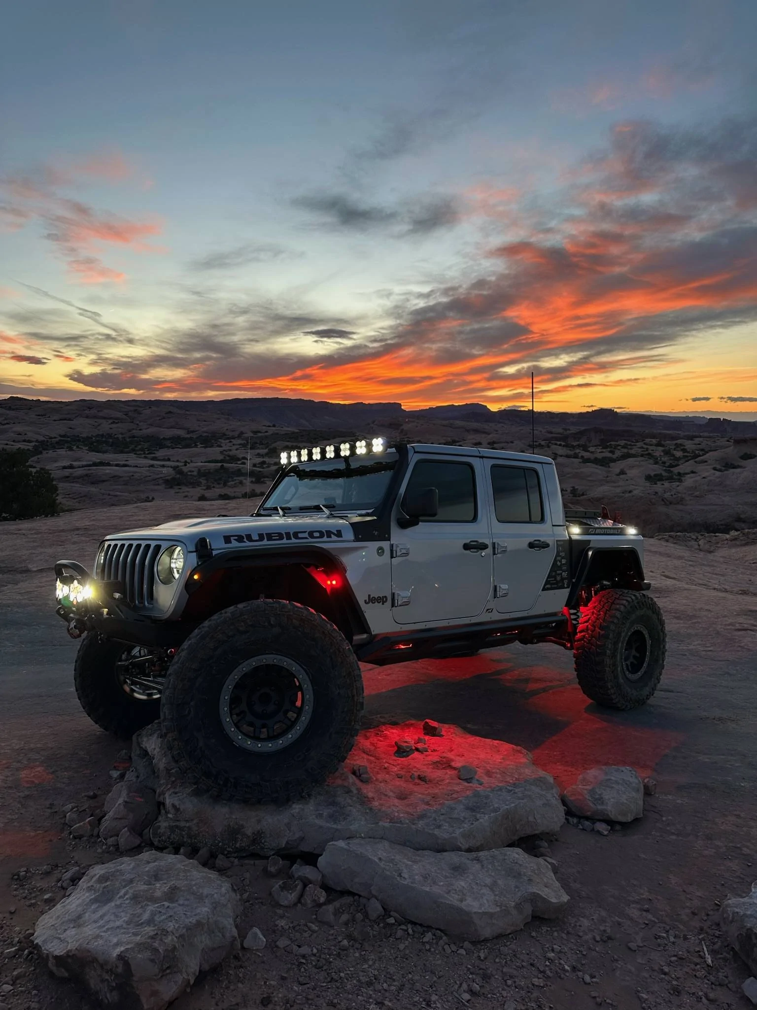 Jeep Gladiator CavFab, Motobuilt, or EVO sliders C8381548-42DF-488B-872E-76A48B59D88E