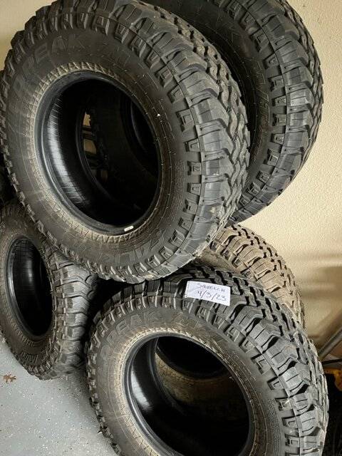 Jeep Gladiator $200 Five Falken Wildpeak Rubicon Takeoffs w/6000 miles IMG_1513