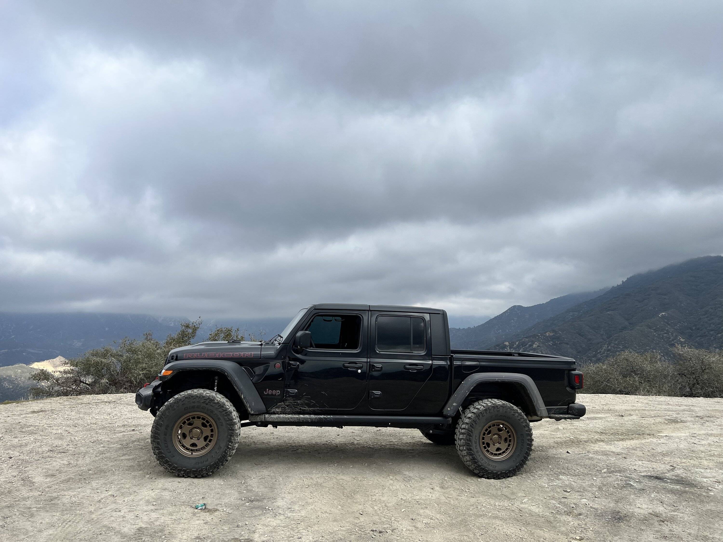 Jeep Gladiator SHOW ME YOUR WHEELS! 2F781AF7-8AA4-49E1-92E4-DE28ED8BD37B