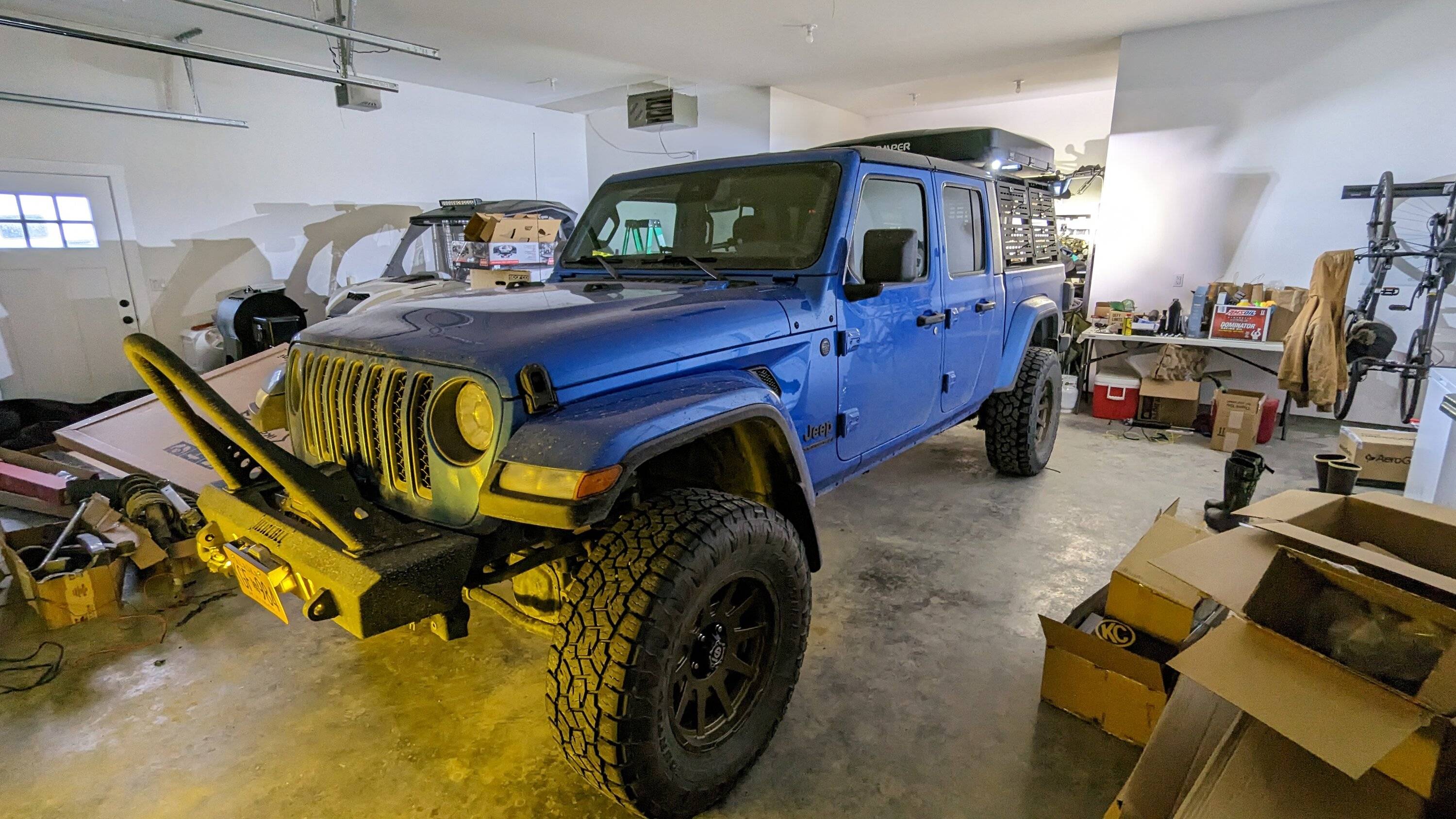 Jeep Gladiator Alaska Daily Drivers: Hydro Blue 80A and Bright White JTR PXL_20230405_033737552