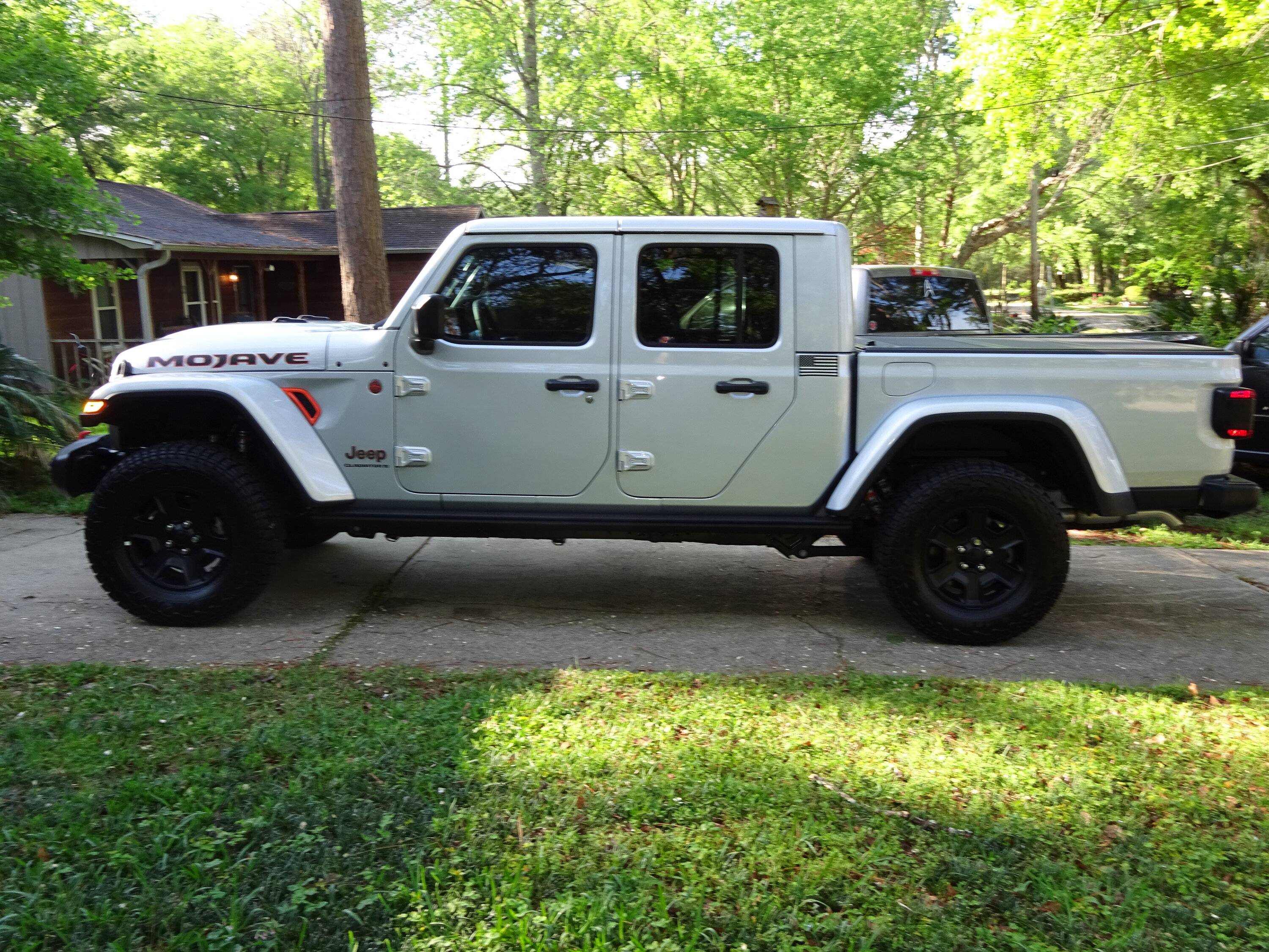 Jeep Gladiator UPDATE 2023 Mojave not start? DSC02009.JPG