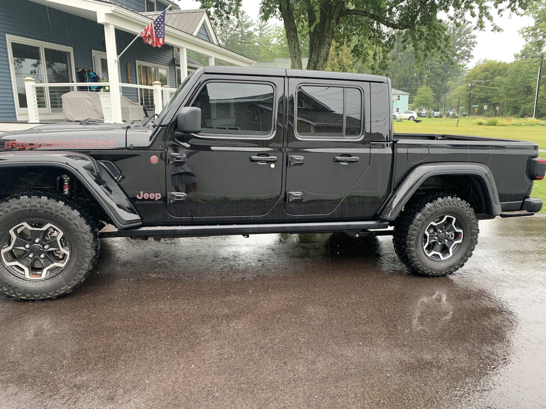 Jeep Gladiator Before & After getting my Jeep muddy (why I love ceramic coating!) 67B94CD5-2594-4D3D-89F8-EED867CFF0B9