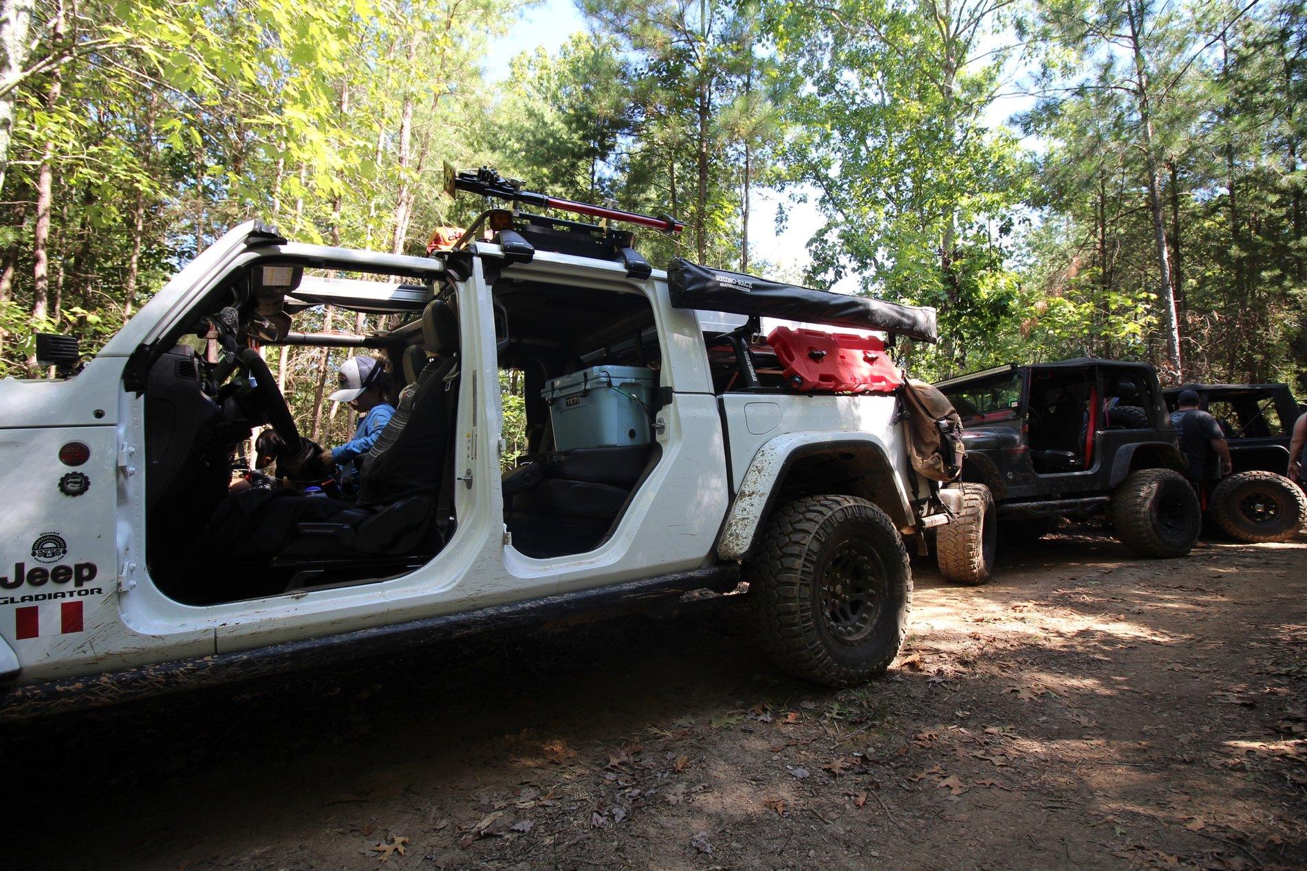 Jeep Gladiator CAMPING! EB629CA9-E63B-47B6-8DF6-C6D72143AA72