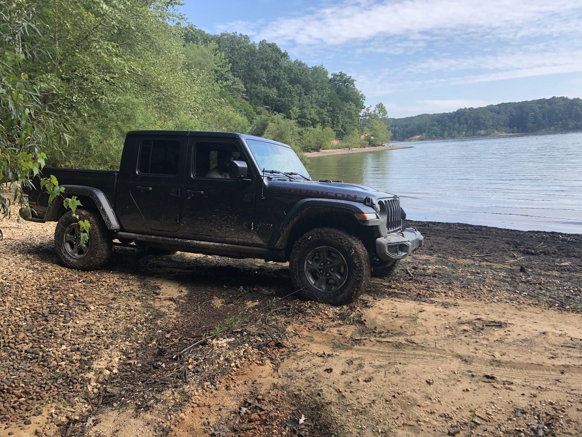 Jeep Gladiator Took Delivery of Your JT? Sign in Here! DF8DABB9-EB5B-422C-9BDD-EA7EB75D8679