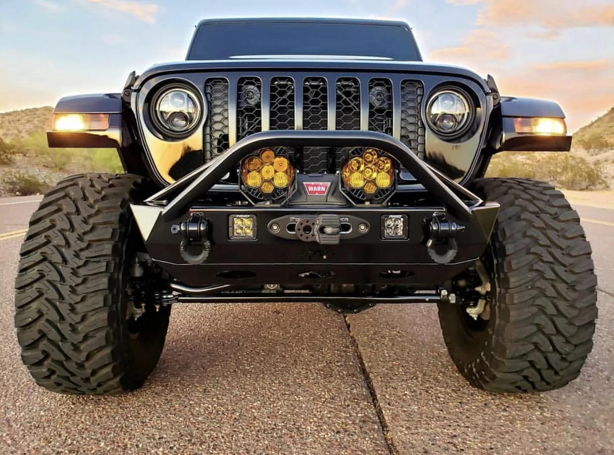Jeep Gladiator BLACK Gladiator JT Club 40D4DCD2-03EC-499E-A051-06C67F37F388