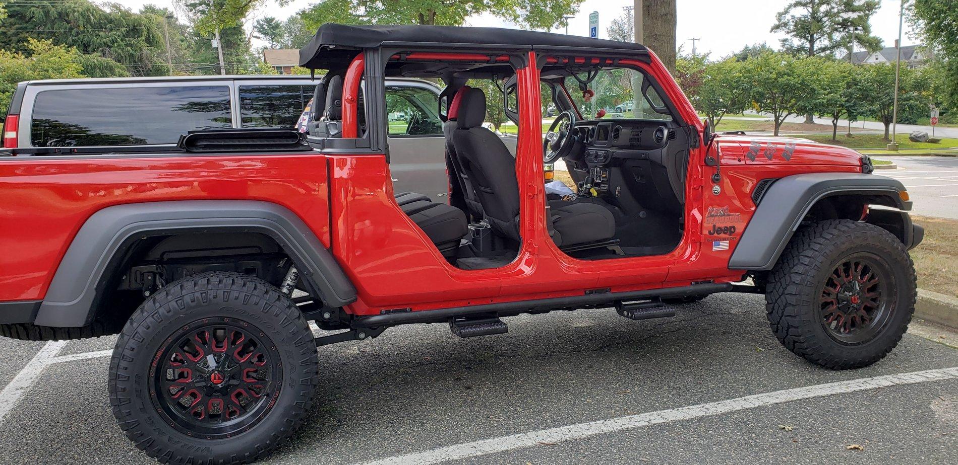 Jeep Gladiator FIRECRACKER RED Gladiator JT Club 20190902_104302