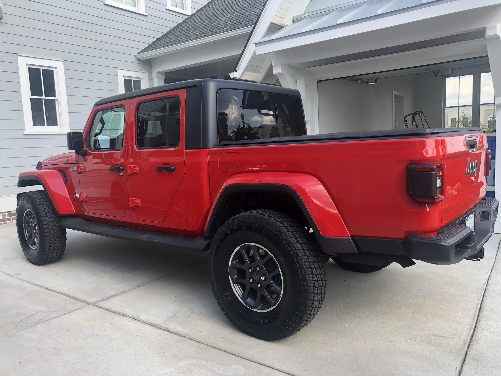 Jeep Gladiator Best accessories to buy?? 5B249069-3ABB-4DE9-A6AB-C81FC4FDD6E8