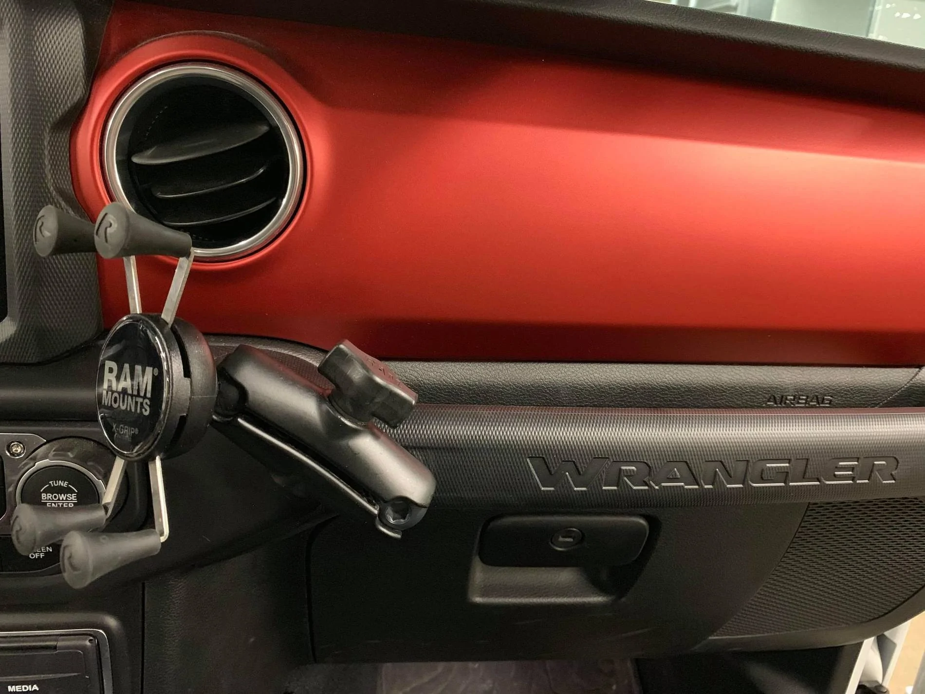 Jeep Gladiator Looking for phone holder JL_Ball_Mount_3_2000x