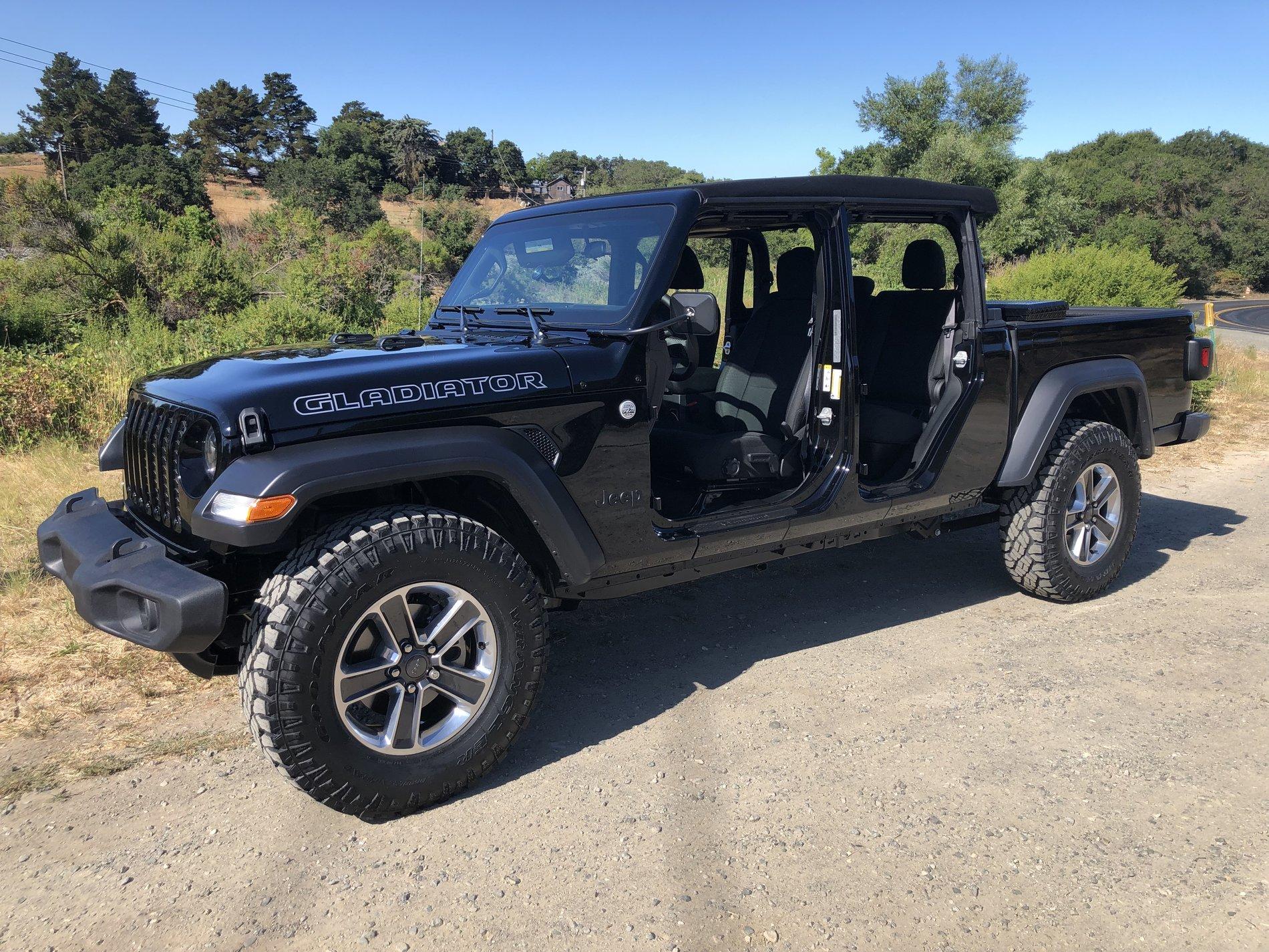 Jeep Gladiator Pictures of 33s and 35s 3DEFBE7B-16E6-4A1A-AB3B-99E8BB9EFE16