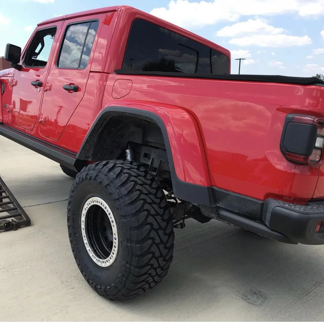 Jeep Gladiator FIRECRACKER RED Gladiator JT Club 26840D5F-5290-45D9-AB4D-496C31C842B9