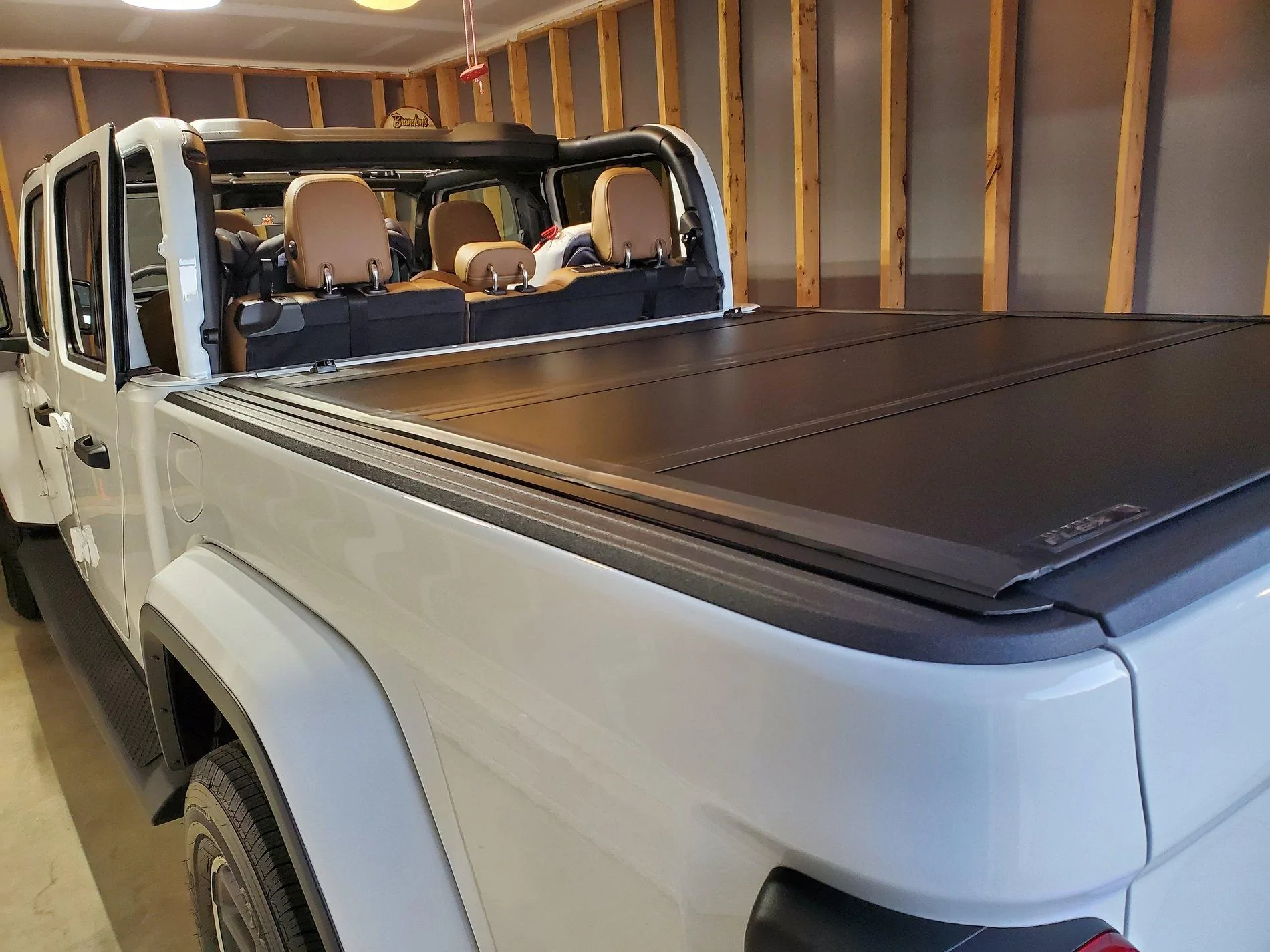 Jeep Gladiator Undercover Ultra Flex 20190906_073102