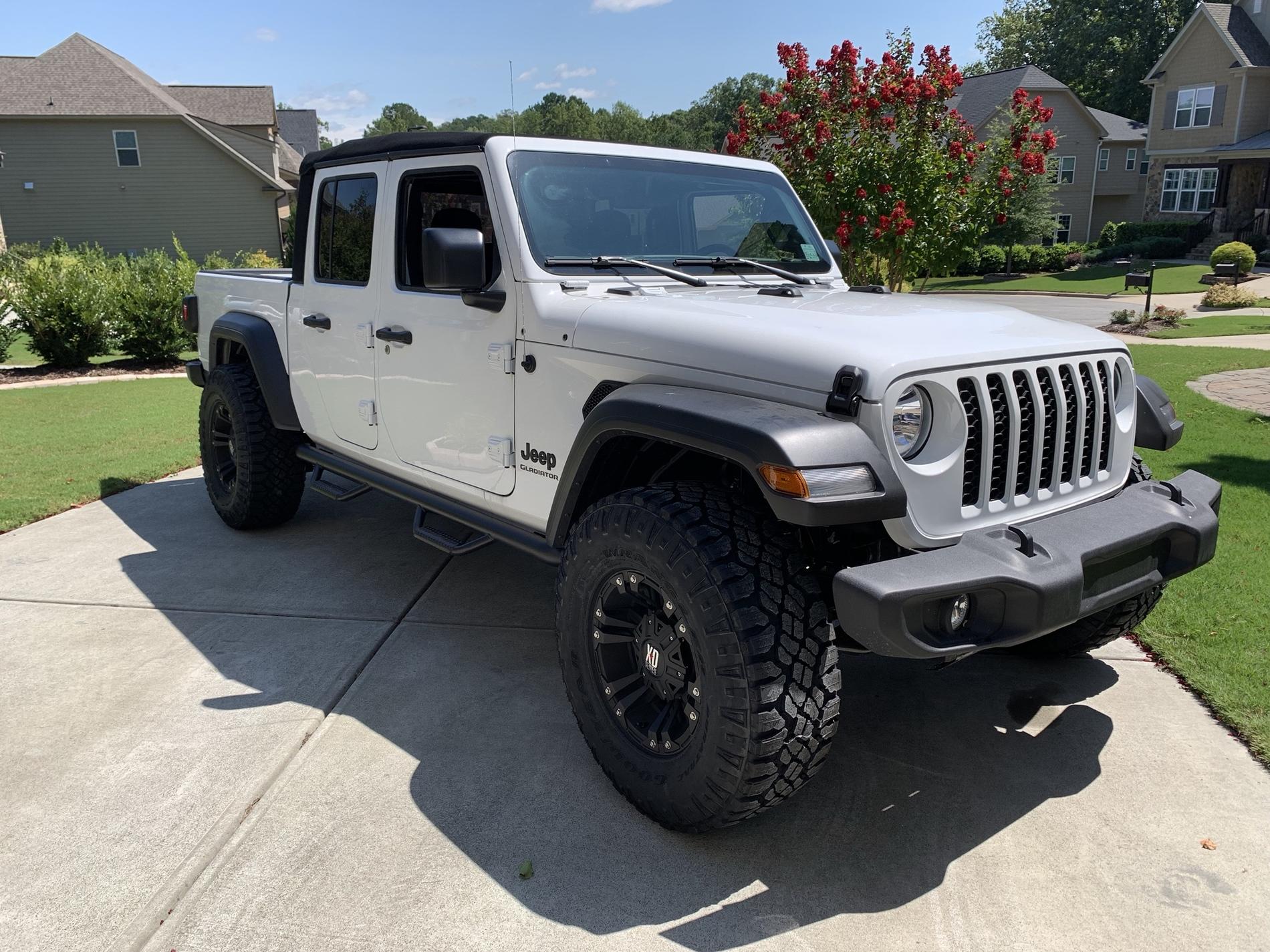 Jeep Gladiator bigger tires on unlifted Sport S PT7Xdub