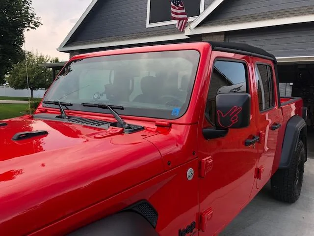 Jeep Gladiator Here's a wave out to all my Gladiator friends! image1 (3)