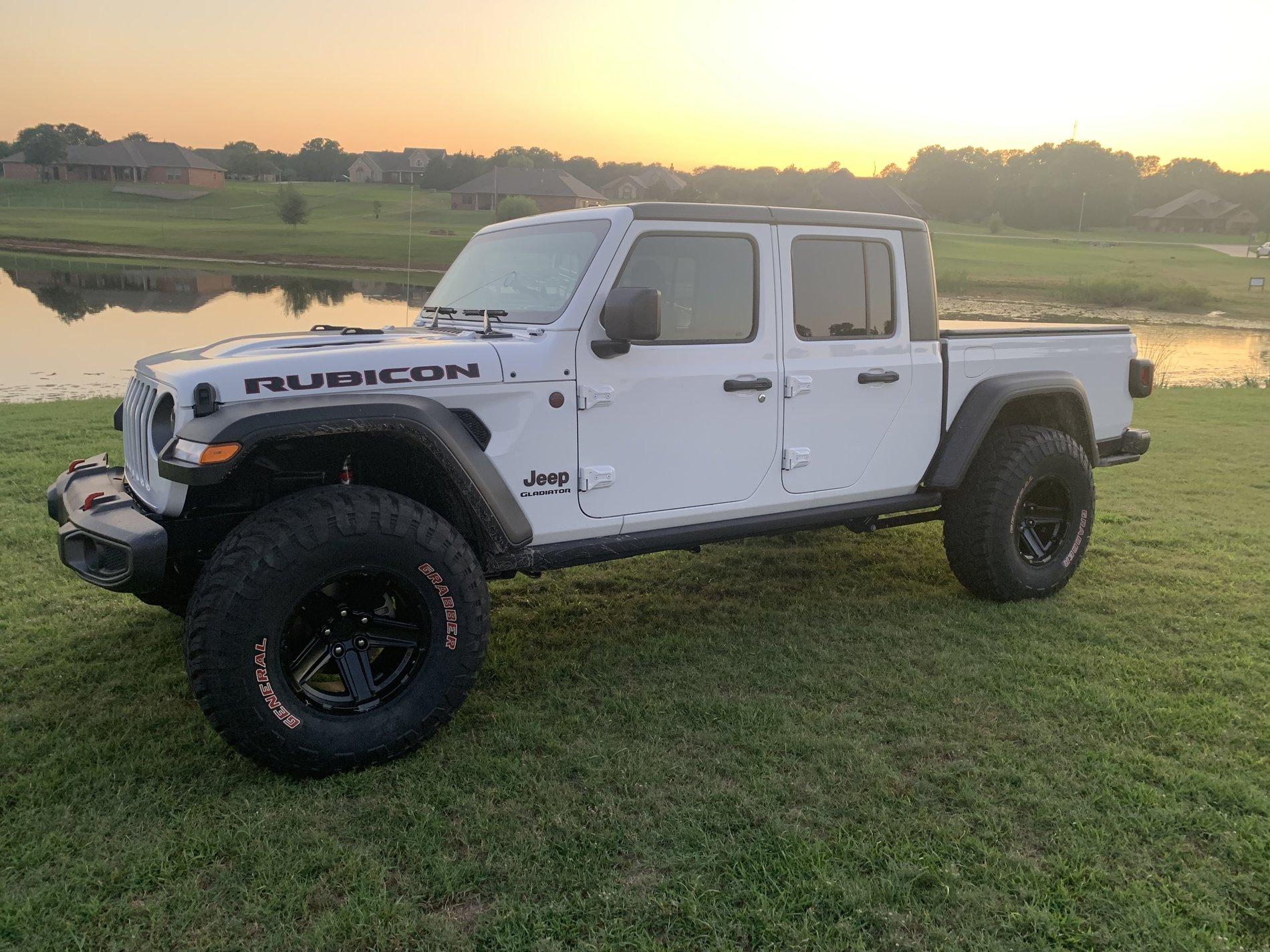 Jeep Gladiator 37’s A7377900-D8AA-46DC-A333-6C0BB05AE16A