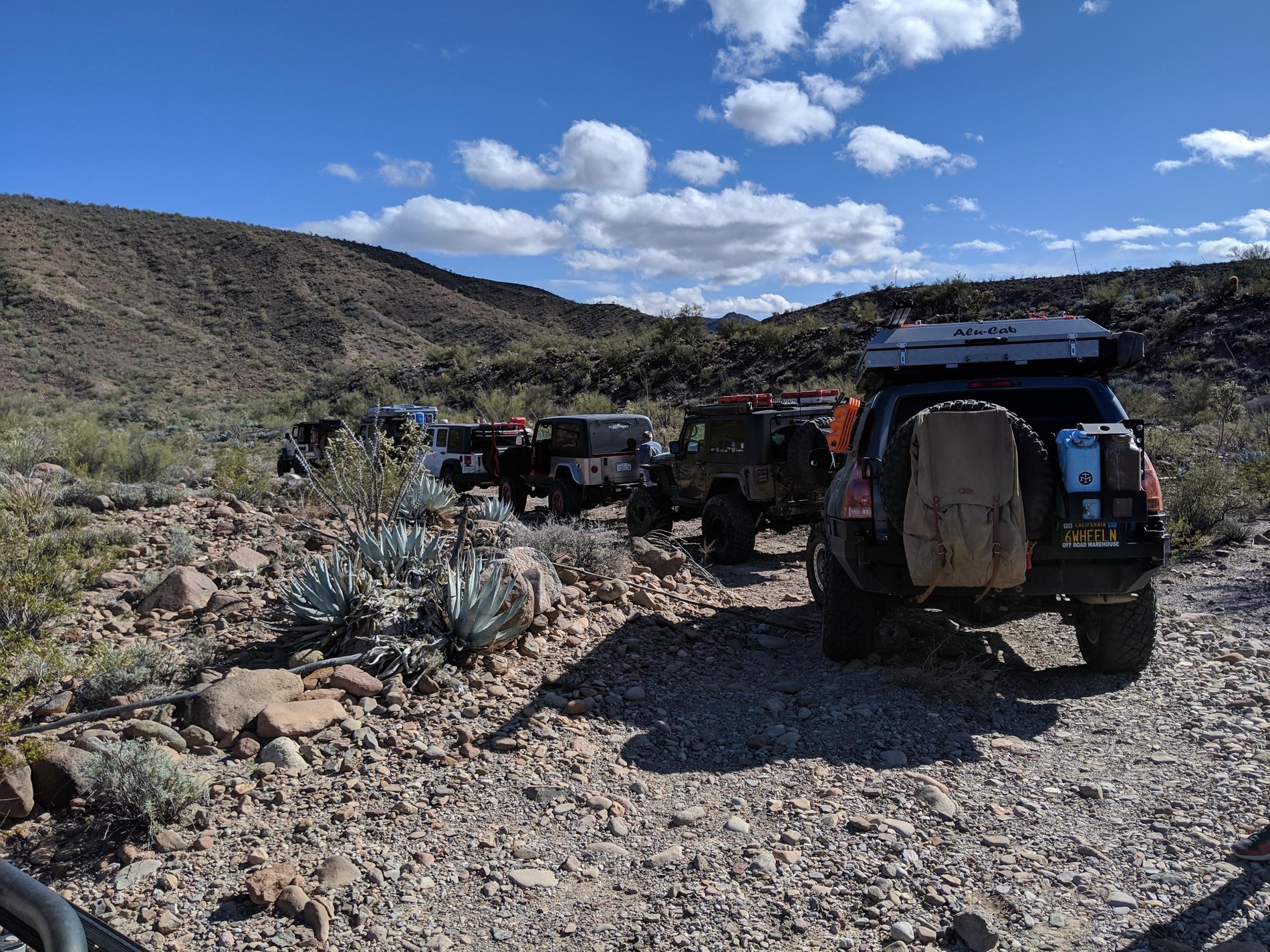Jeep Gladiator Gladiator vs Toyota 4Runner Review (Car and Driver) 5opnJ0