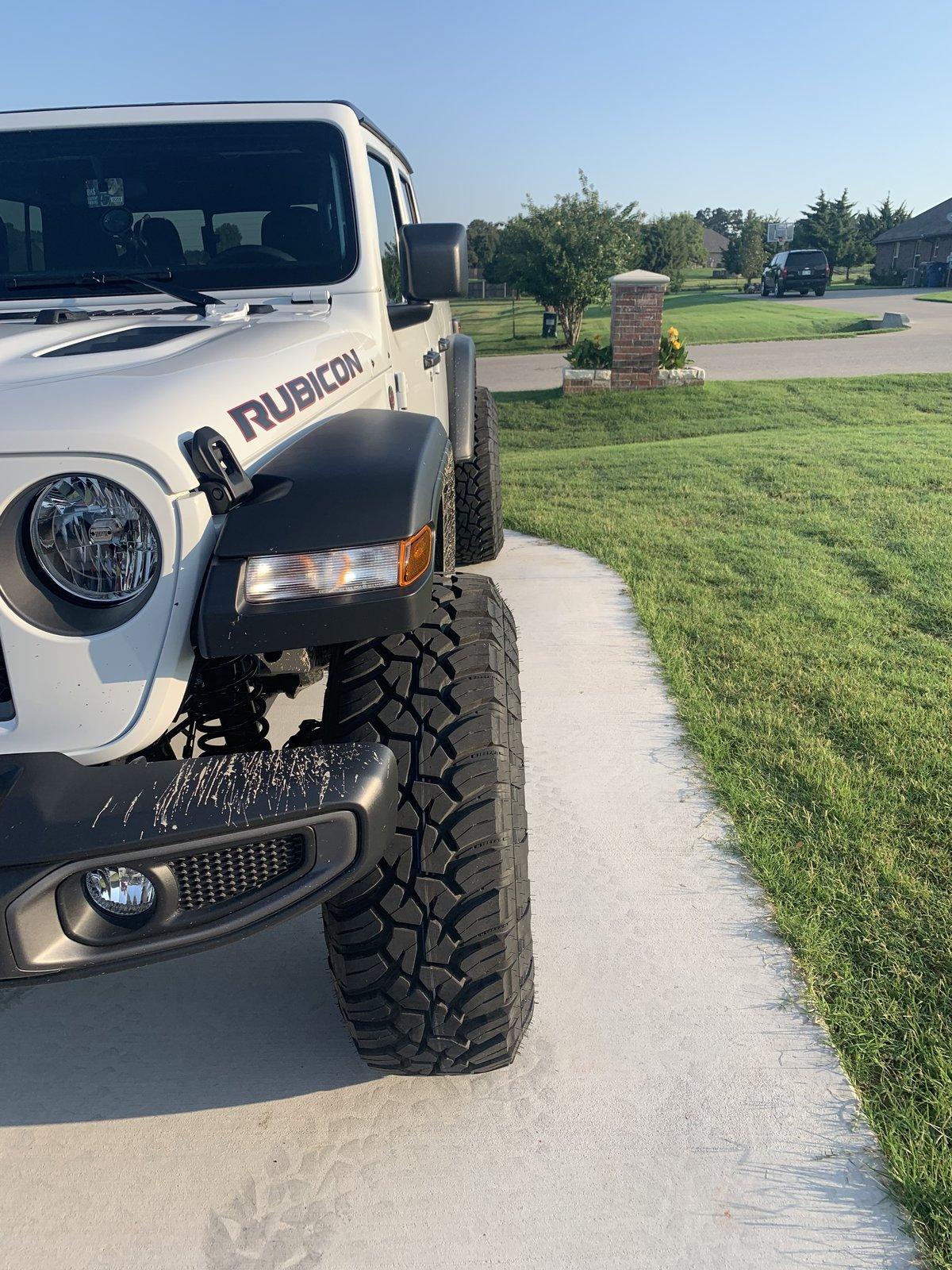 Jeep Gladiator 37’s FA2BCB12-8C38-4C4A-8B8A-7CB2F7130139