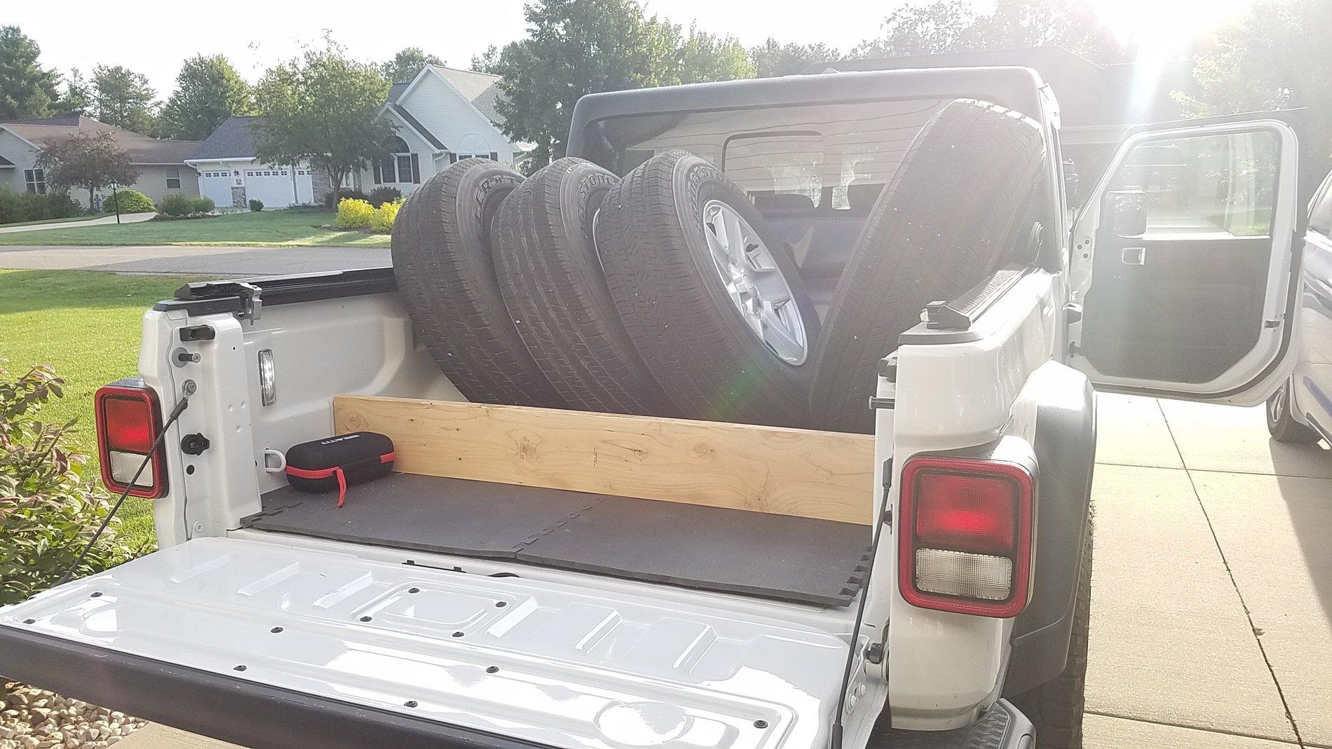 Jeep Gladiator Finally the bed hauling... 20190907_075132