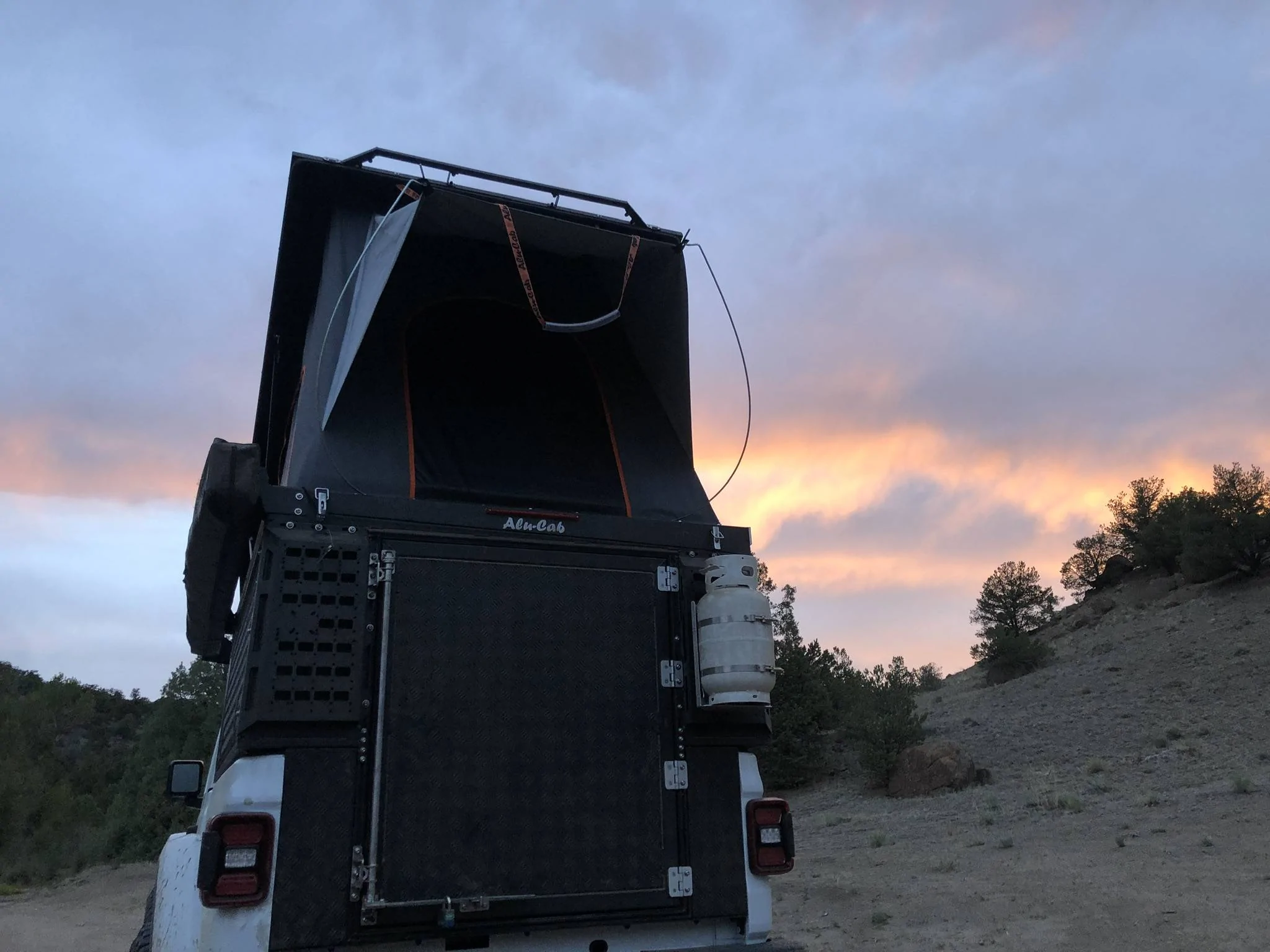 Jeep Gladiator *REDUCED*AluCab Canopy Camper *Trade 71B5FDDB-D7E8-48C6-8538-CFFDDC1BD0EC