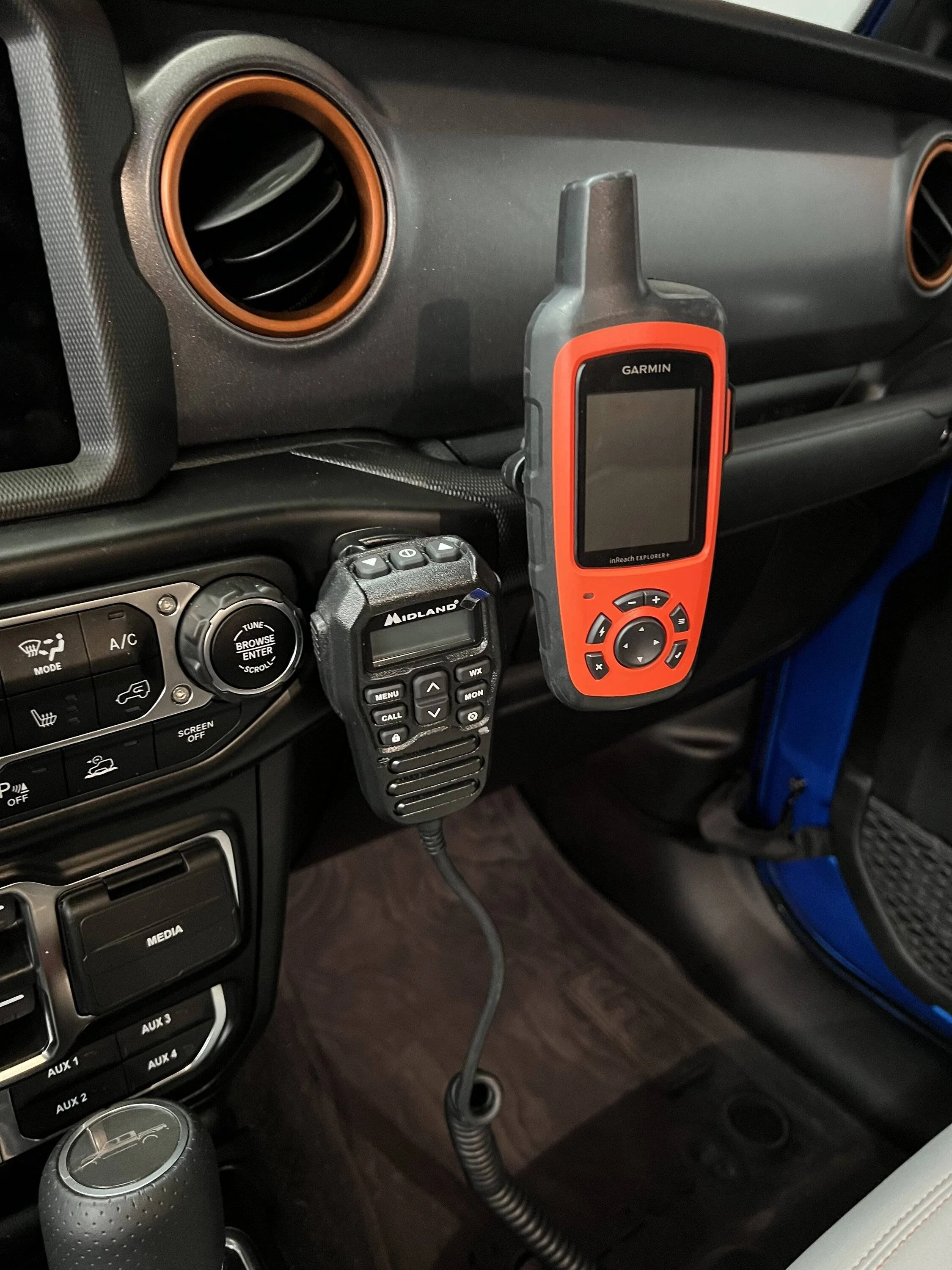 Jeep Gladiator Show me your cockpit! B8C738B9-E725-486A-9004-8805AD3B2218