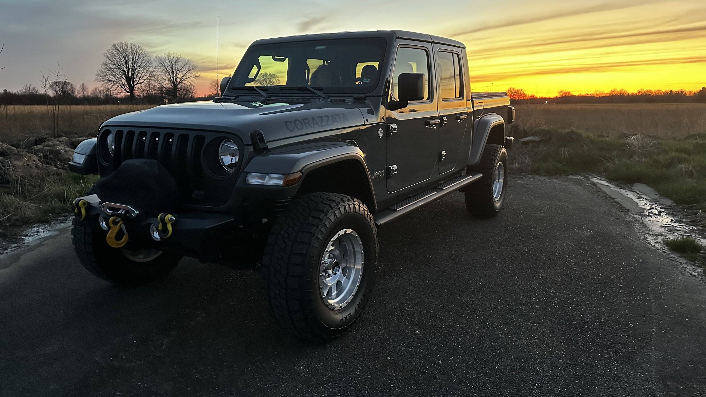 Jeep Gladiator Gladiator Glamour Shots 610923DA-0231-40C8-9A96-2E508185D3B0