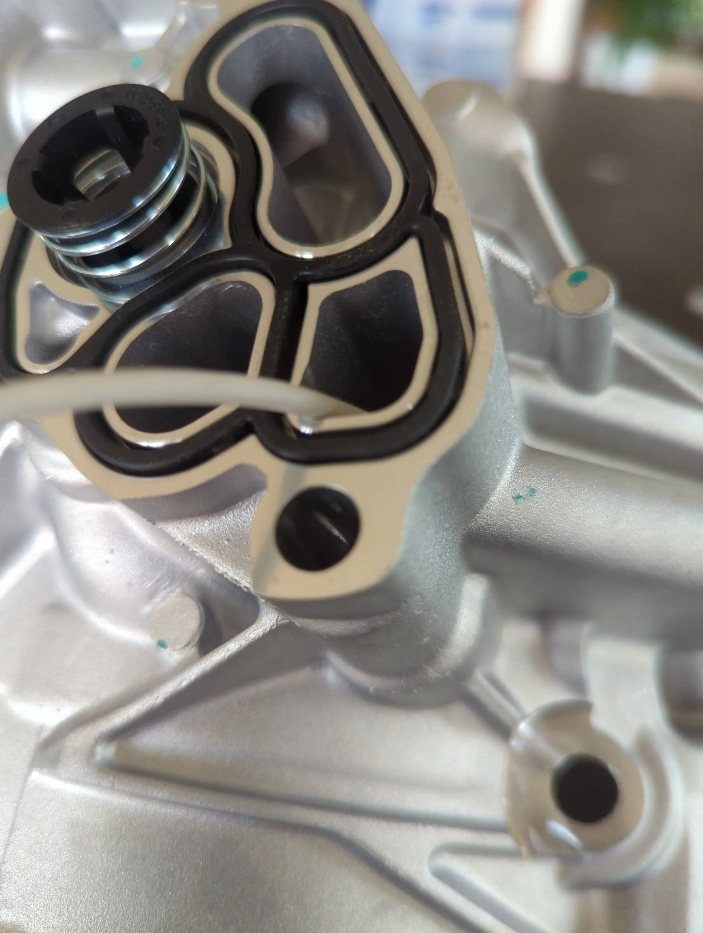 Jeep Gladiator Anatomy of the oil cooler and filter housing. 16809617282065116726927863298542