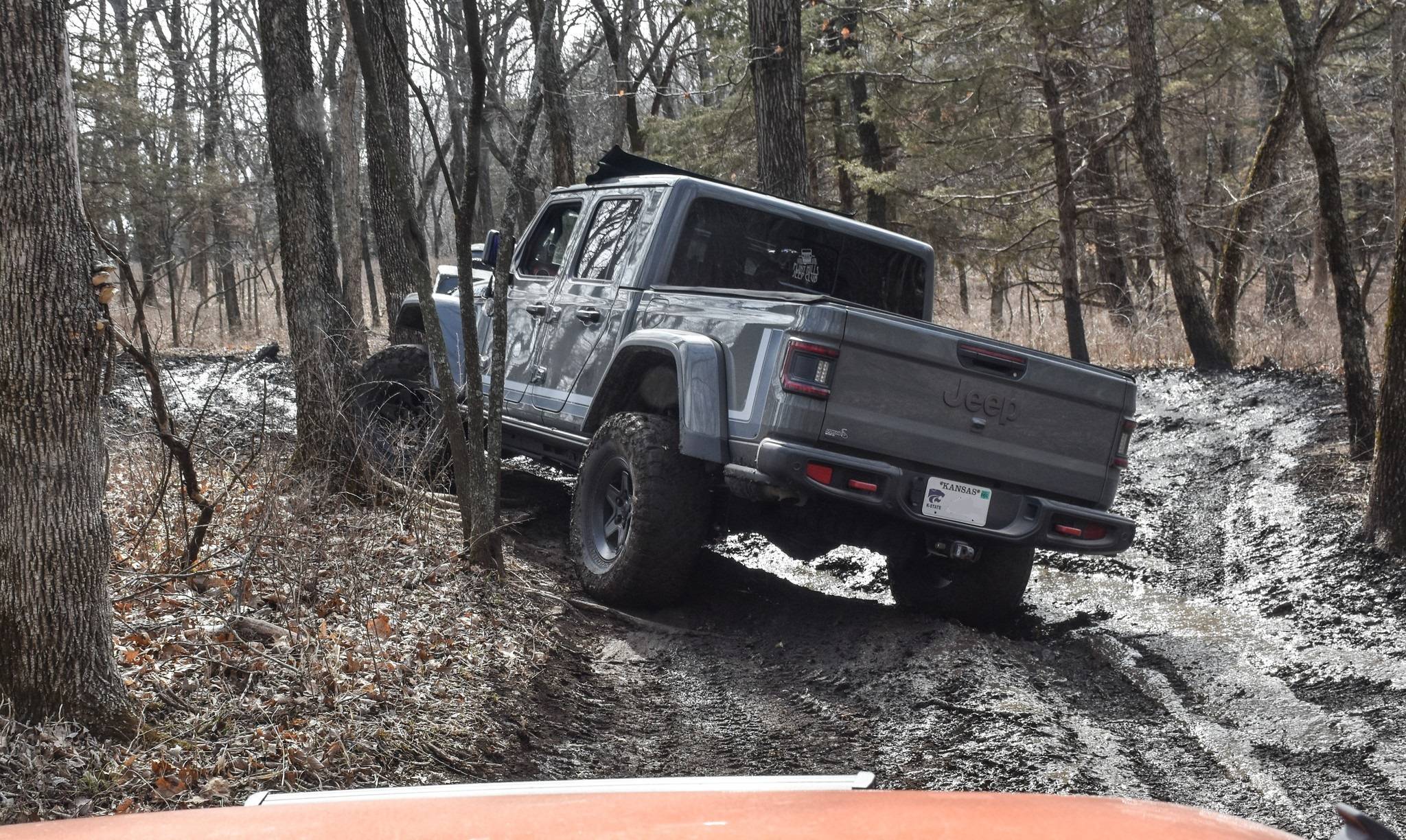 Jeep Gladiator STING GRAY Gladiator JT Club Frostbite 2023 - Gray Matter (5)