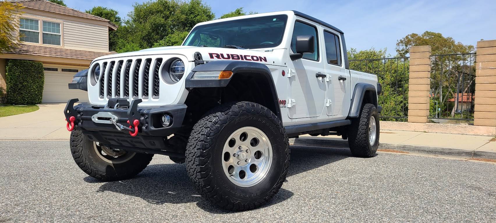 Jeep Gladiator 2020 Gladiator Rubicon - Manual Transmission - 11k miles - Thousand Oaks CA 20230408_135446