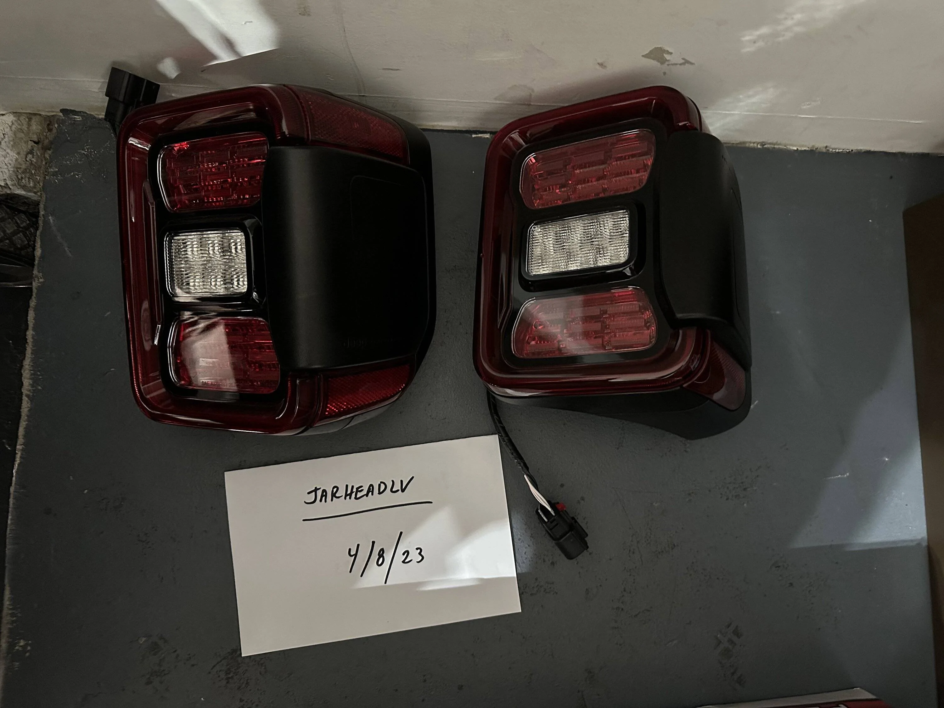 Jeep Gladiator 2023 OEM - Jeep Gladiator Mohave LED Taillights IMG-0880