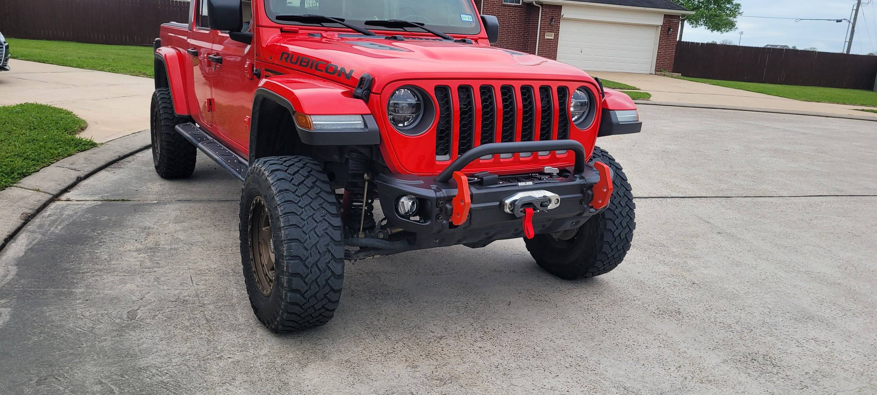 Jeep Gladiator Installed New Harbor Freight Badland Bumper Winch 20230320_190343