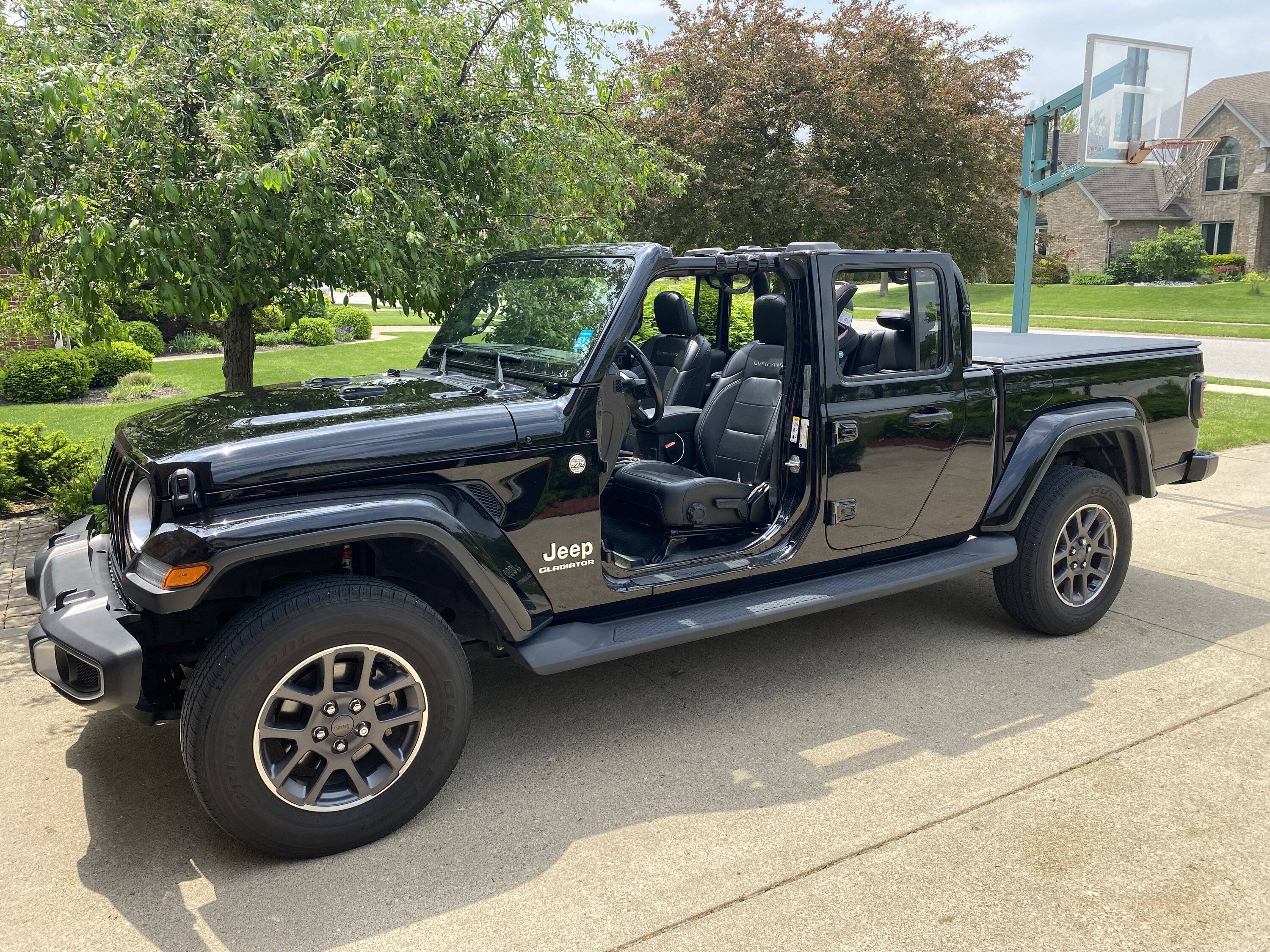 Jeep Gladiator Pic request: Hard top off - rear doors on IMG_6271