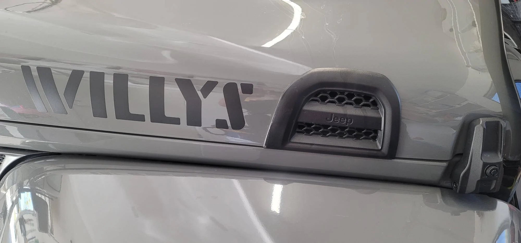 Jeep Gladiator Cut into hood to complete (vent) my Mopar CAI 20230409_074127