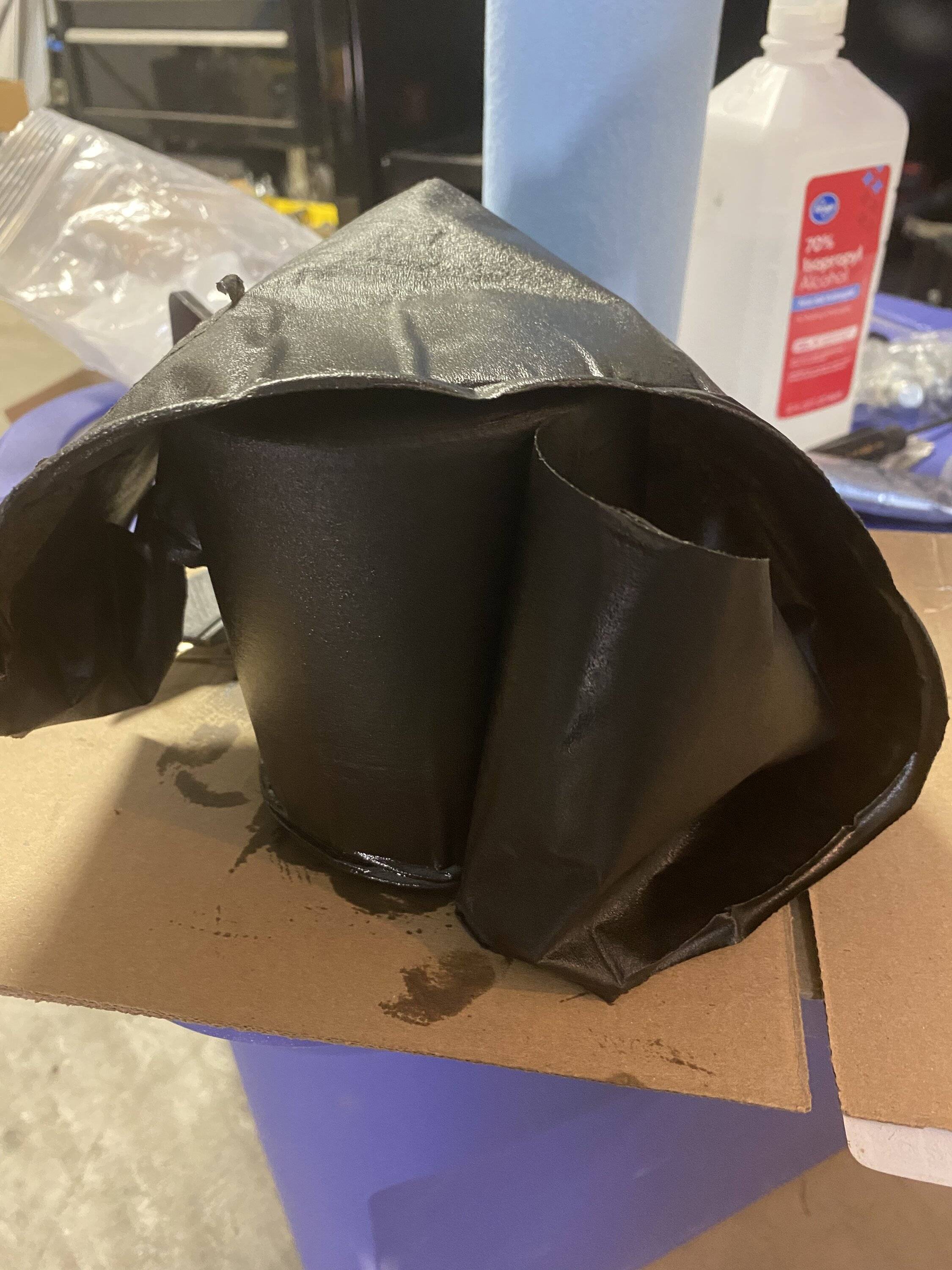Jeep Gladiator Anatomy of the oil cooler and filter housing. 0D6E26E2-74B1-45E0-BEBA-A322001FB7D9